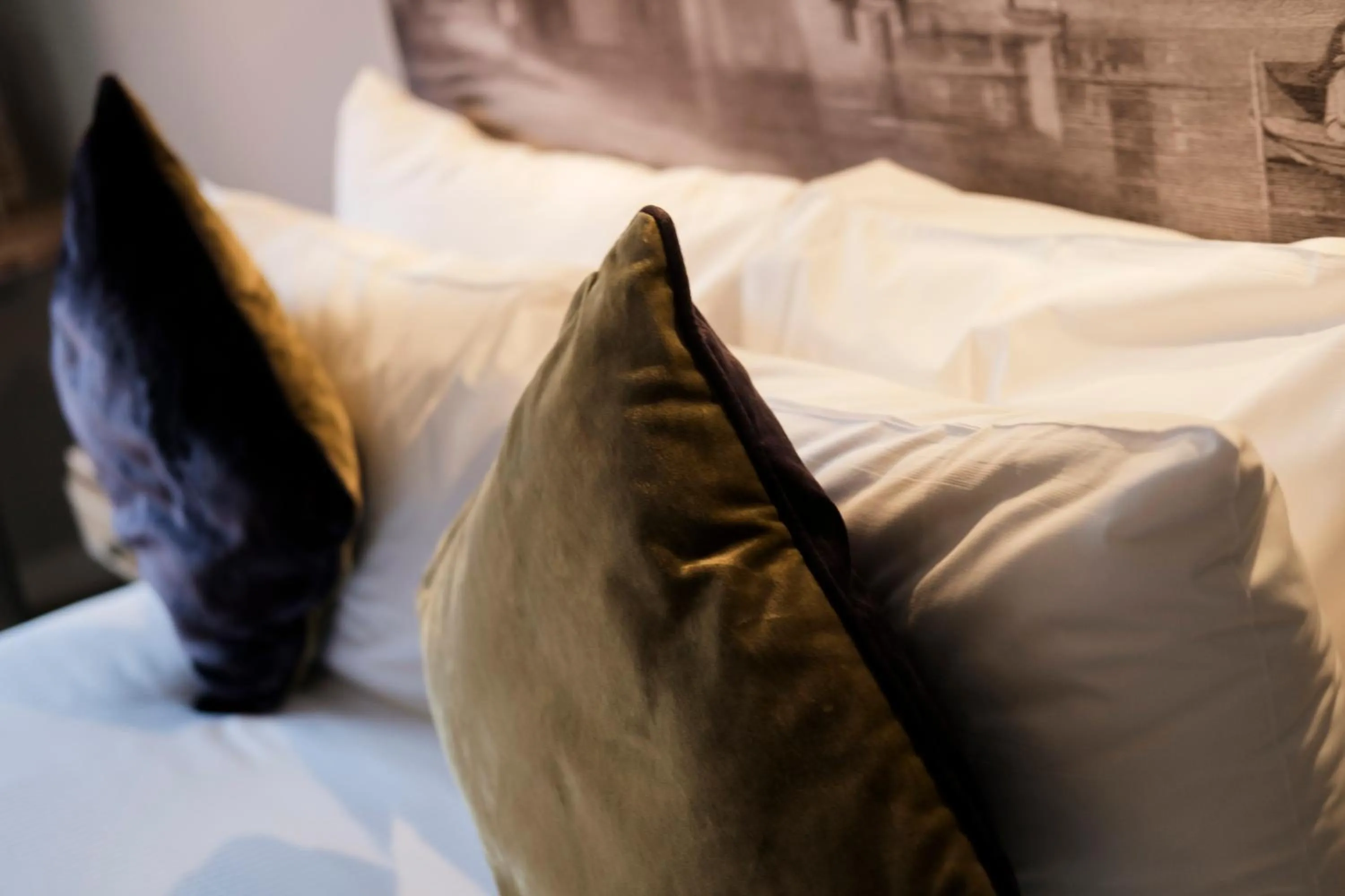 Bedroom, Bed in The White Hart Hotel