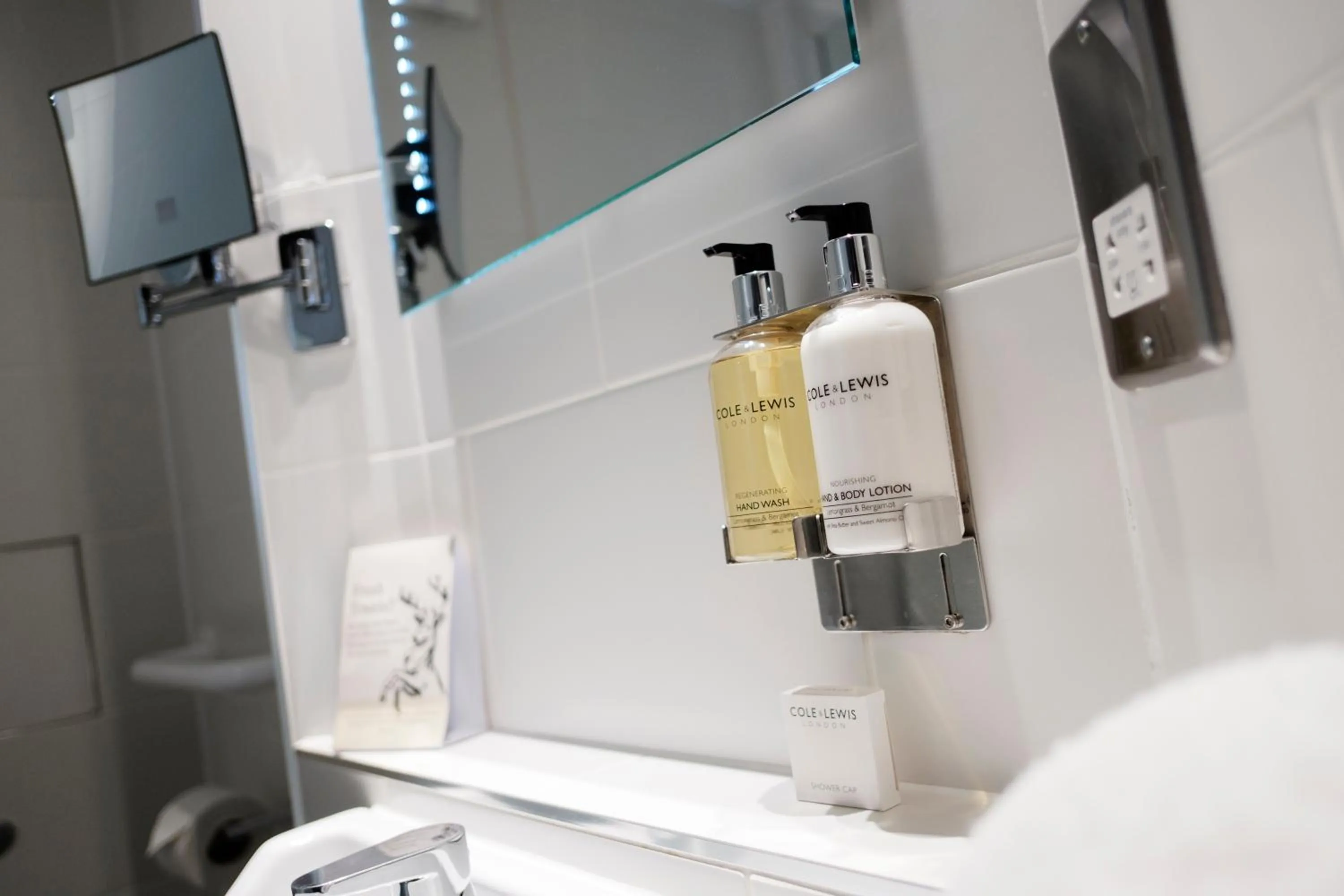 Bathroom in The White Hart Hotel