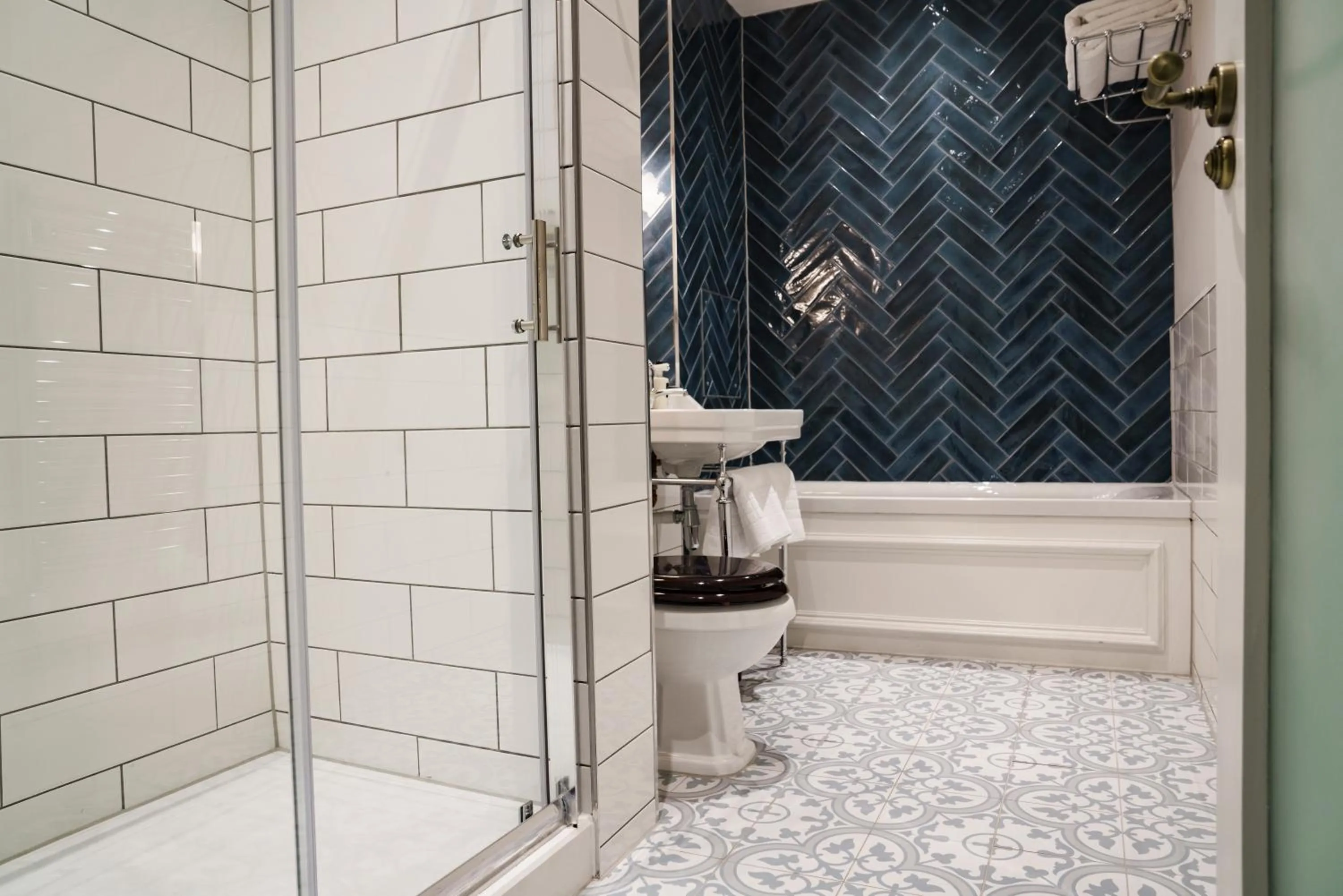 Bathroom in The White Hart Hotel