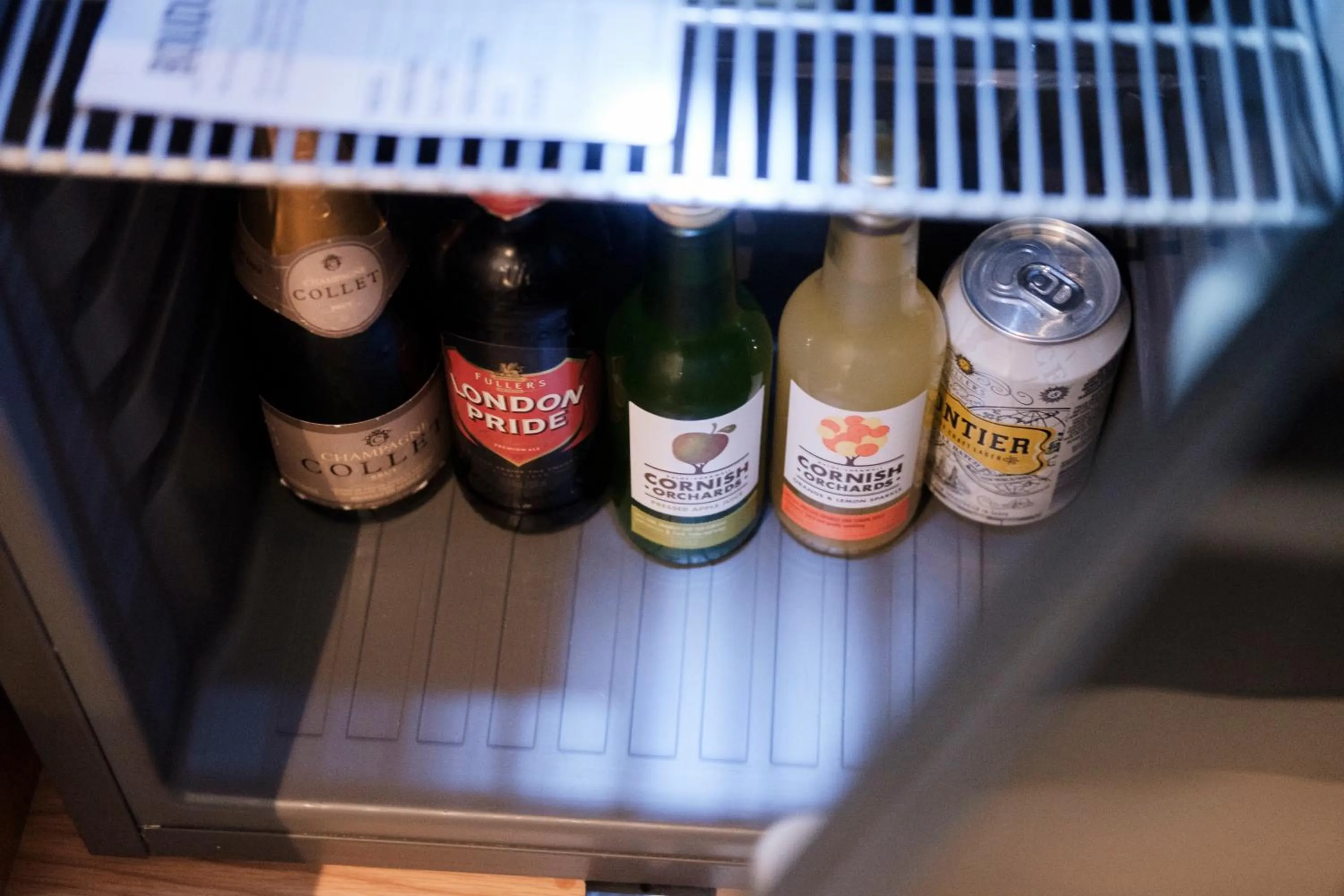 Drinks in The White Hart Hotel