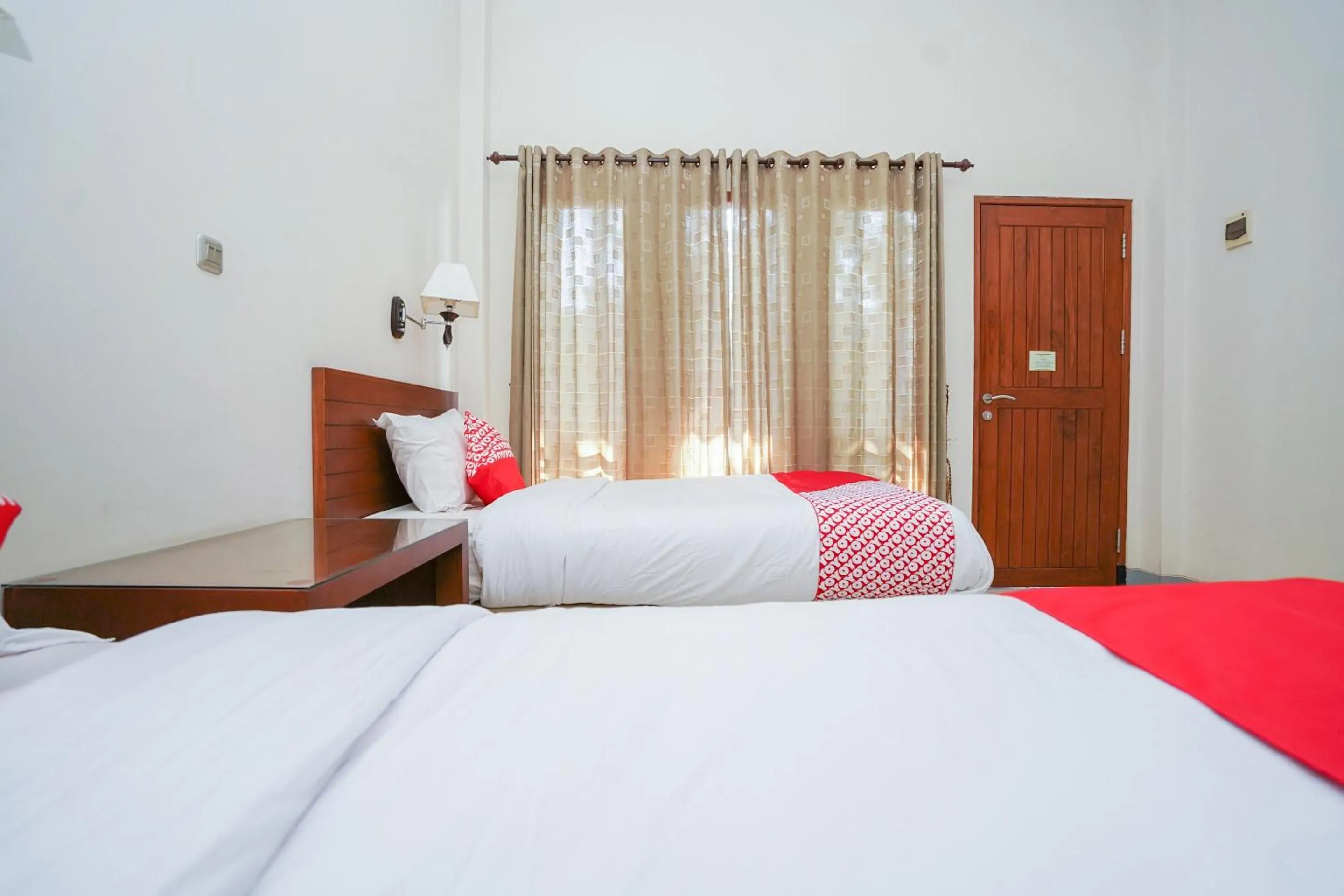 Bedroom, Bed in Capital O 1430 Hotel Ratna Syariah