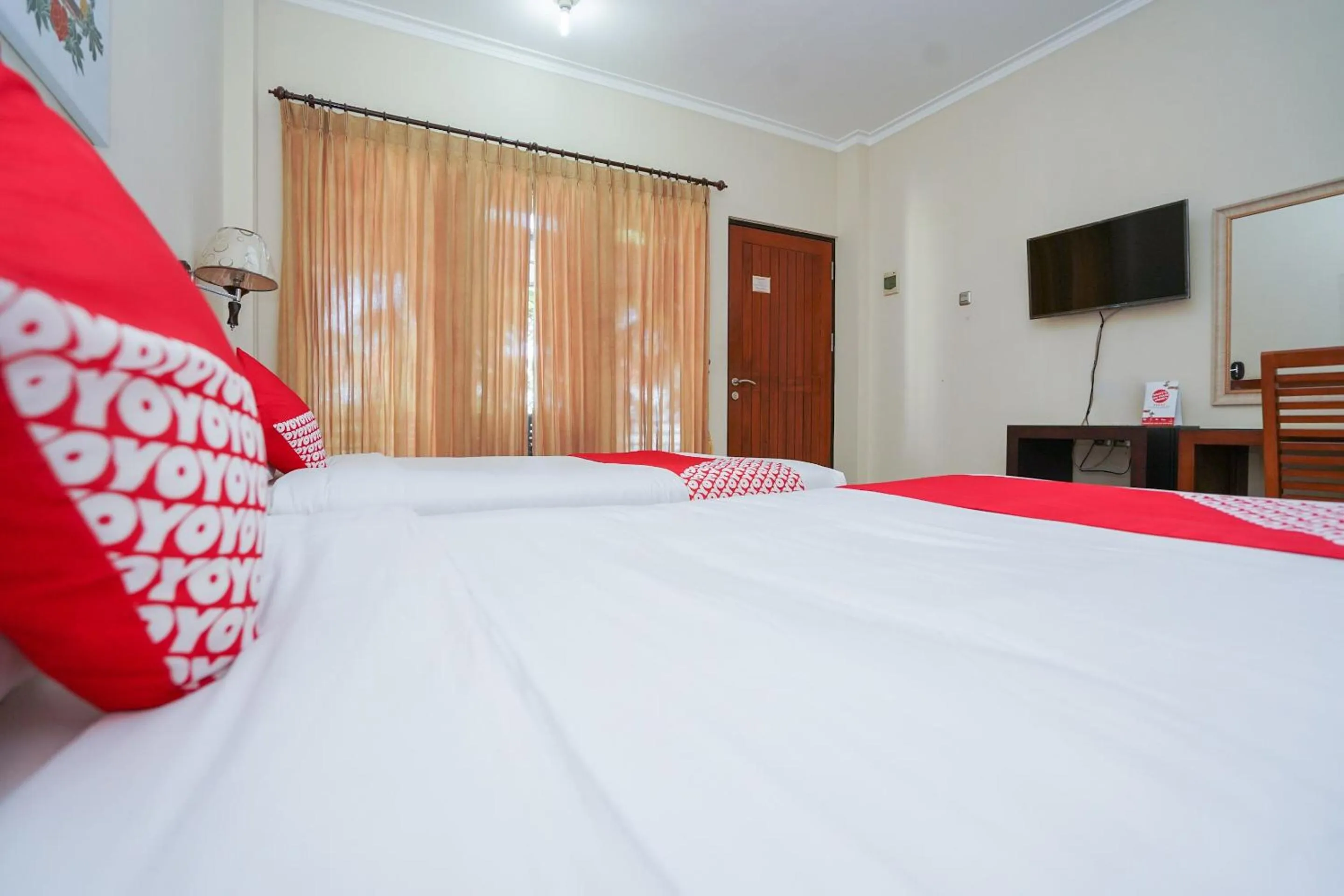 Bedroom, Bed in Capital O 1430 Hotel Ratna Syariah