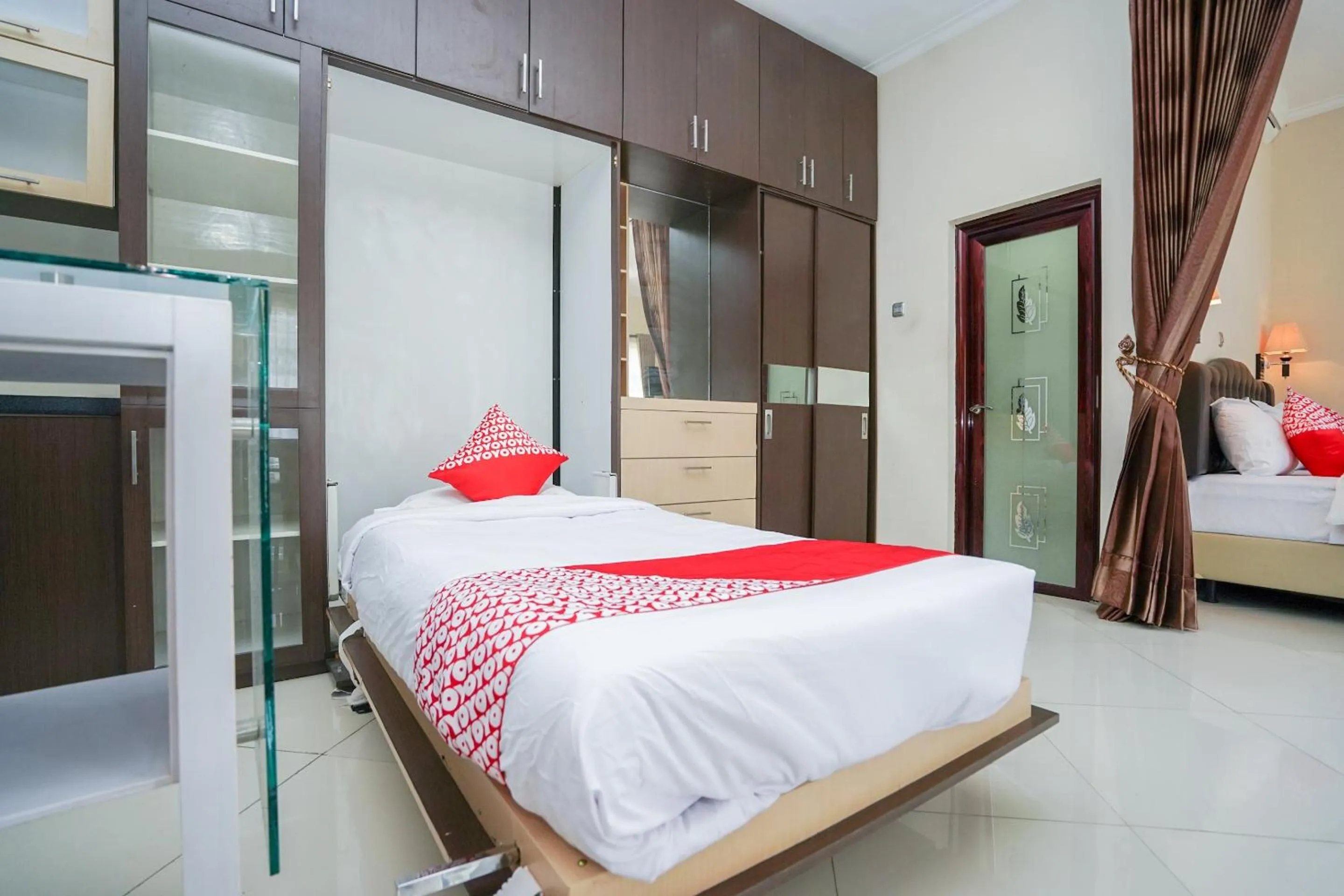 Bedroom, Bed in Capital O 1430 Hotel Ratna Syariah