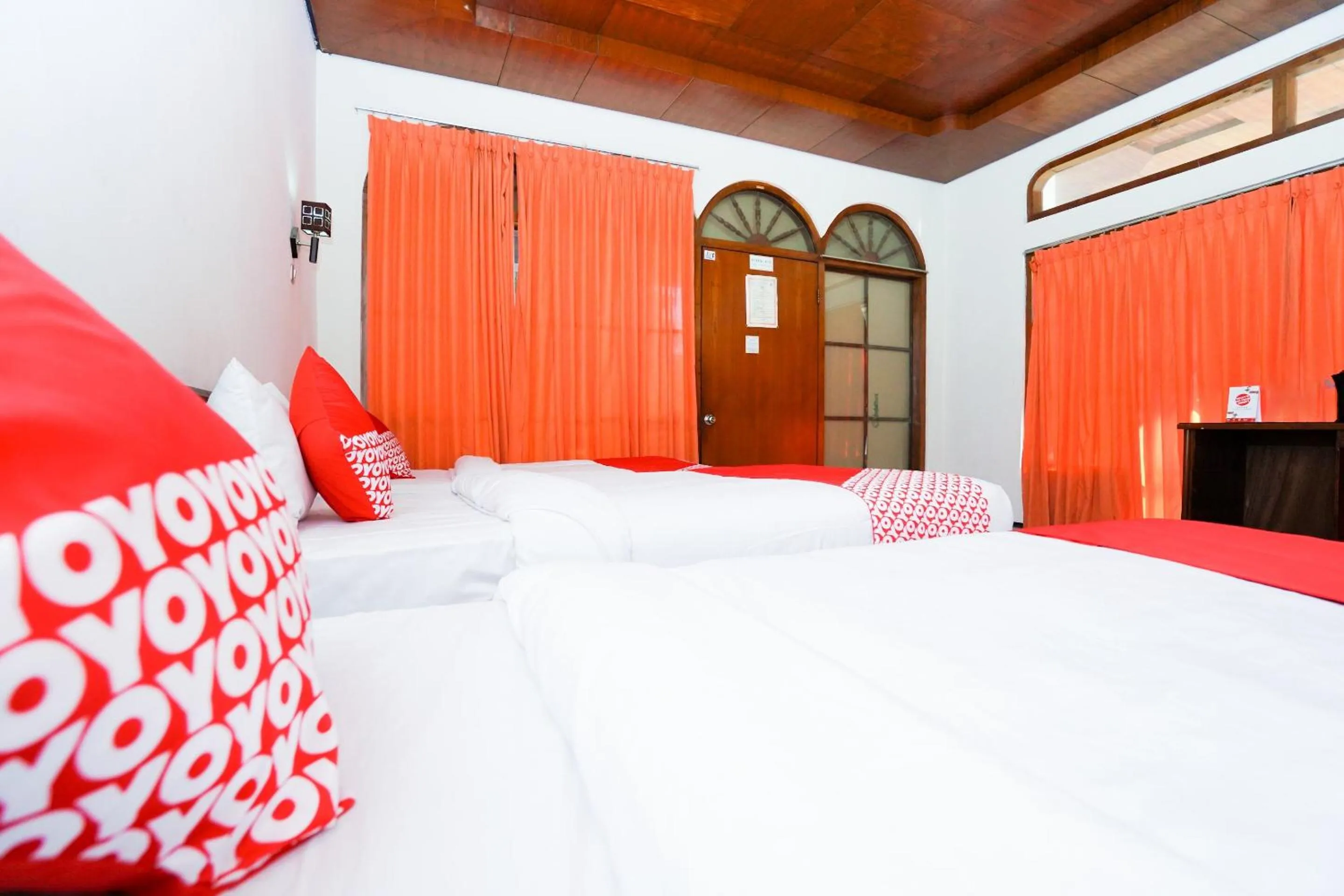 Bedroom, Bed in Capital O 1430 Hotel Ratna Syariah