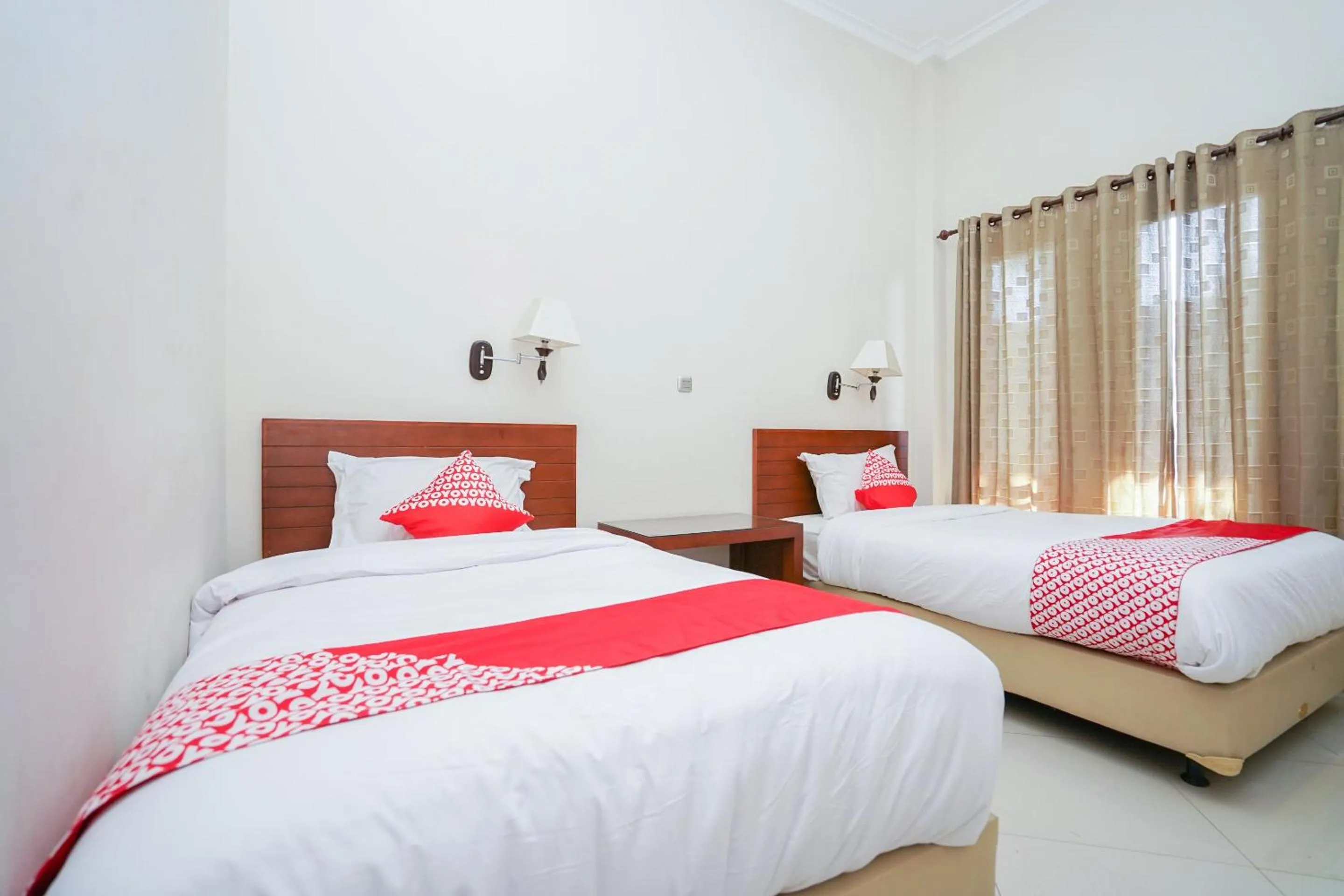 Bedroom, Bed in Capital O 1430 Hotel Ratna Syariah