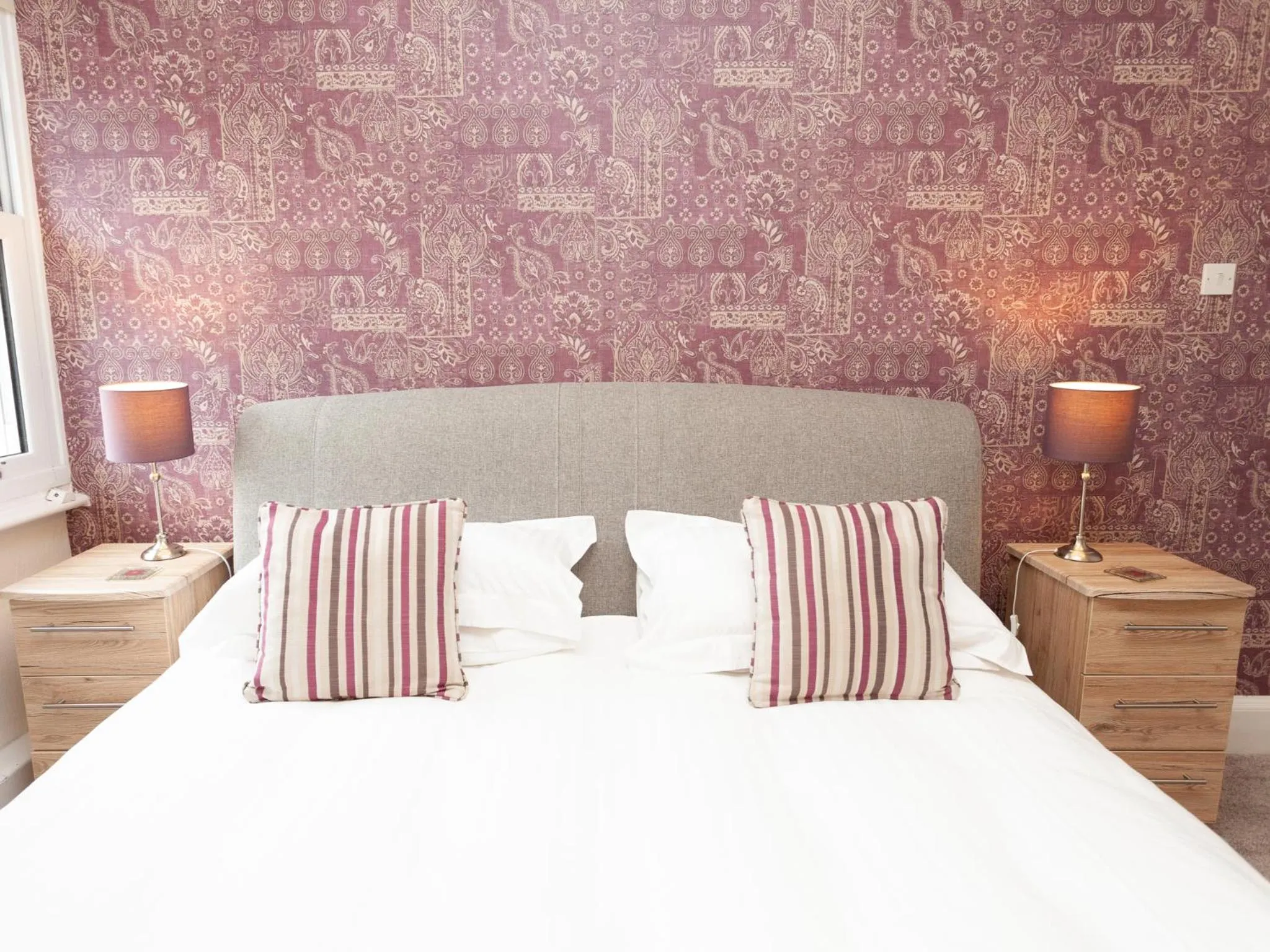 Bedroom, Bed in The Ravenswood B&B