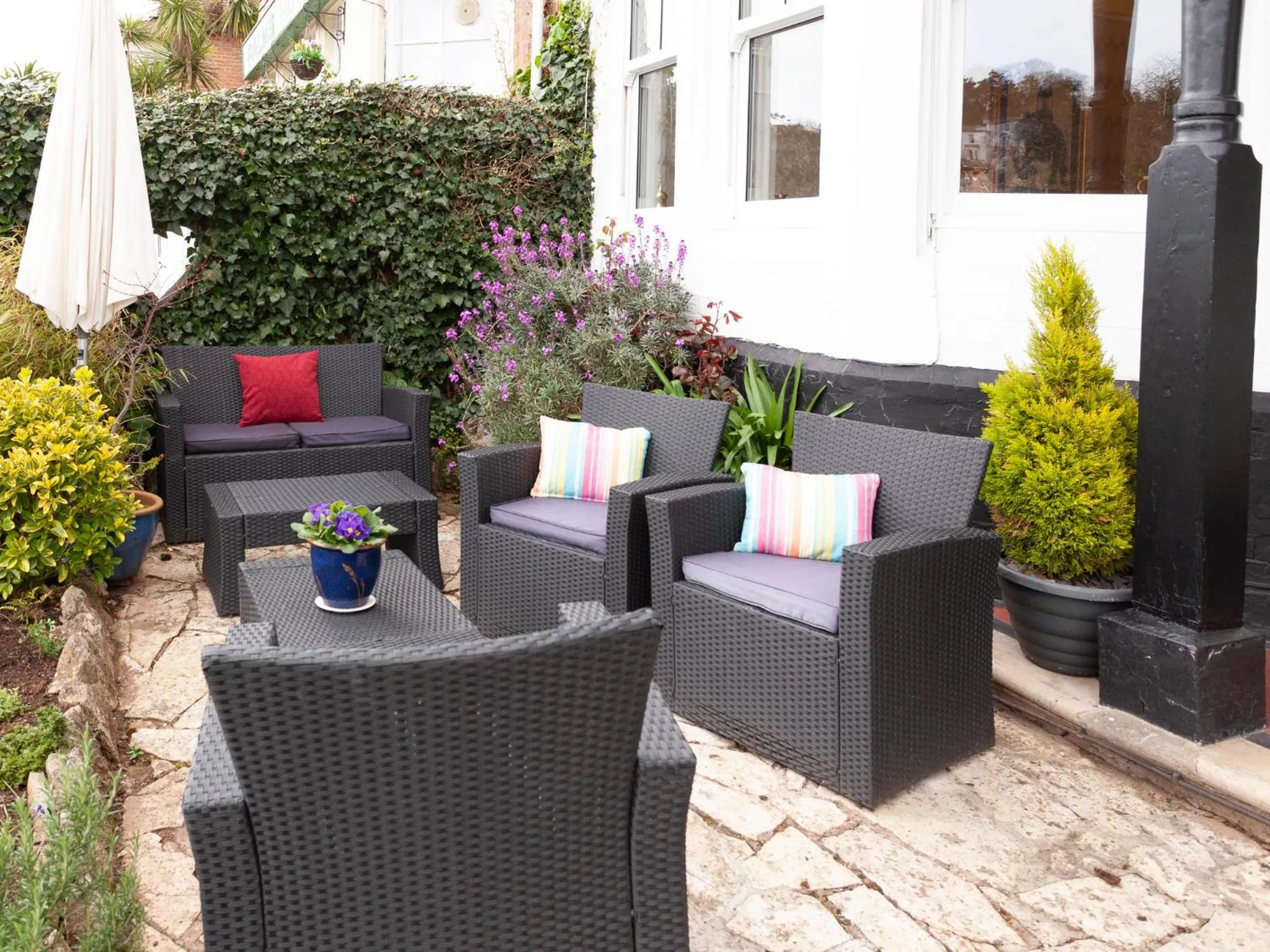 Property building in The Ravenswood B&B