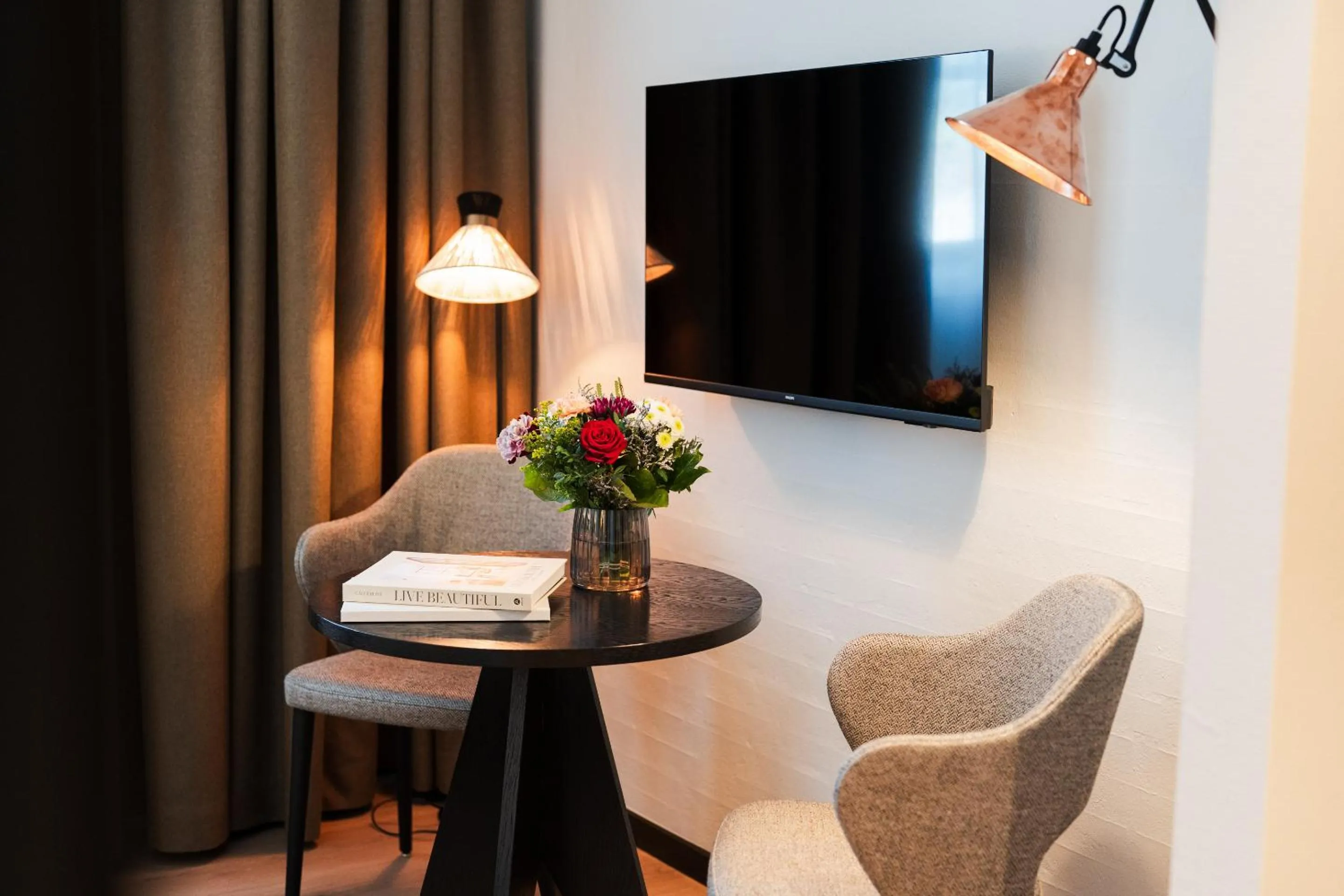 Seating area in Hotel Scheelsminde