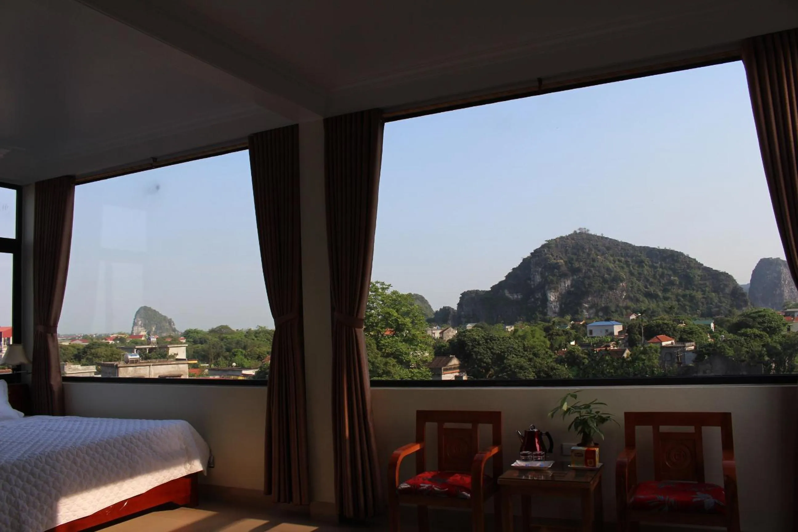 View (from property/room), Bed in Sierra Homestay