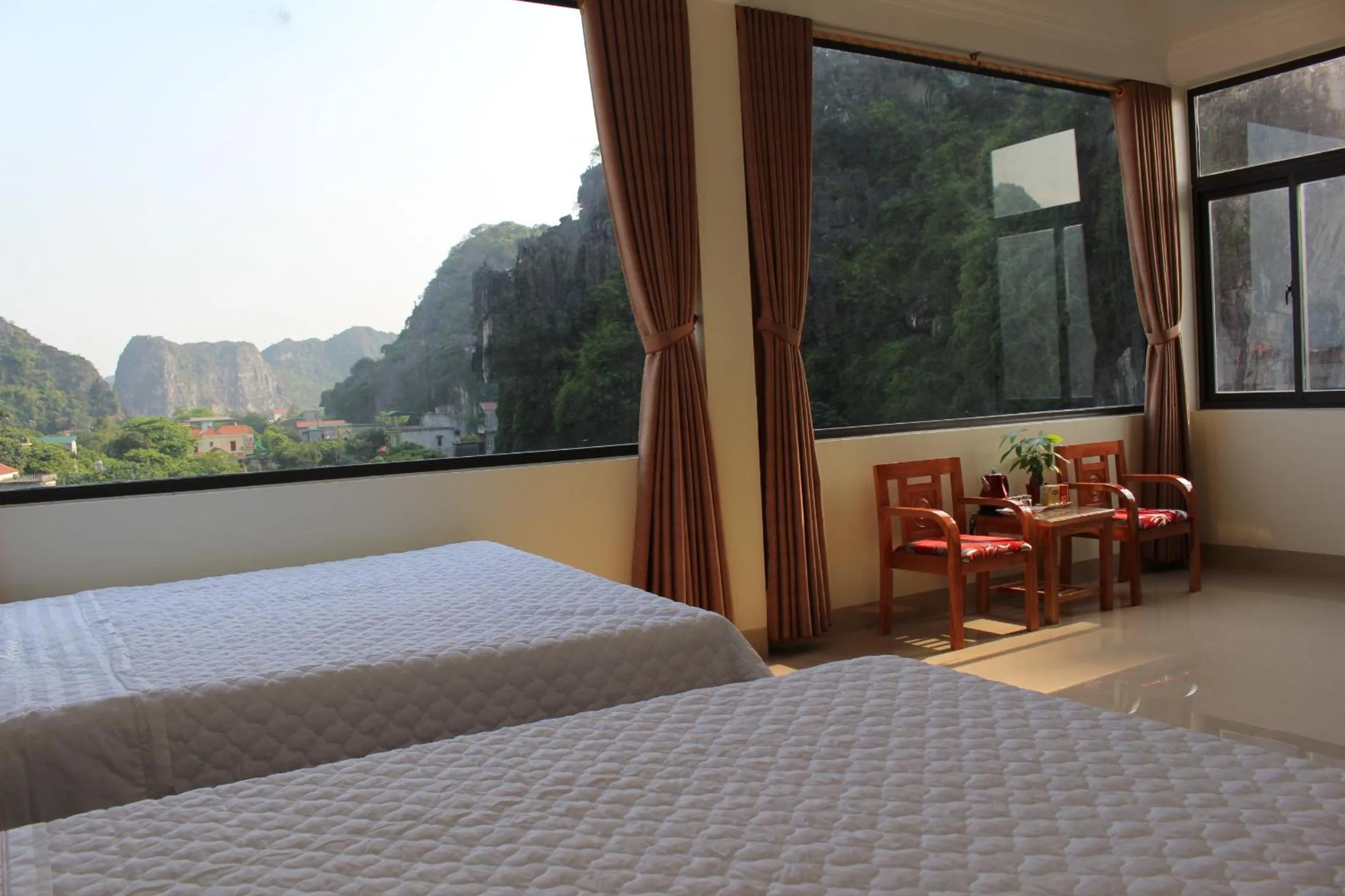 View (from property/room), Bed in Sierra Homestay