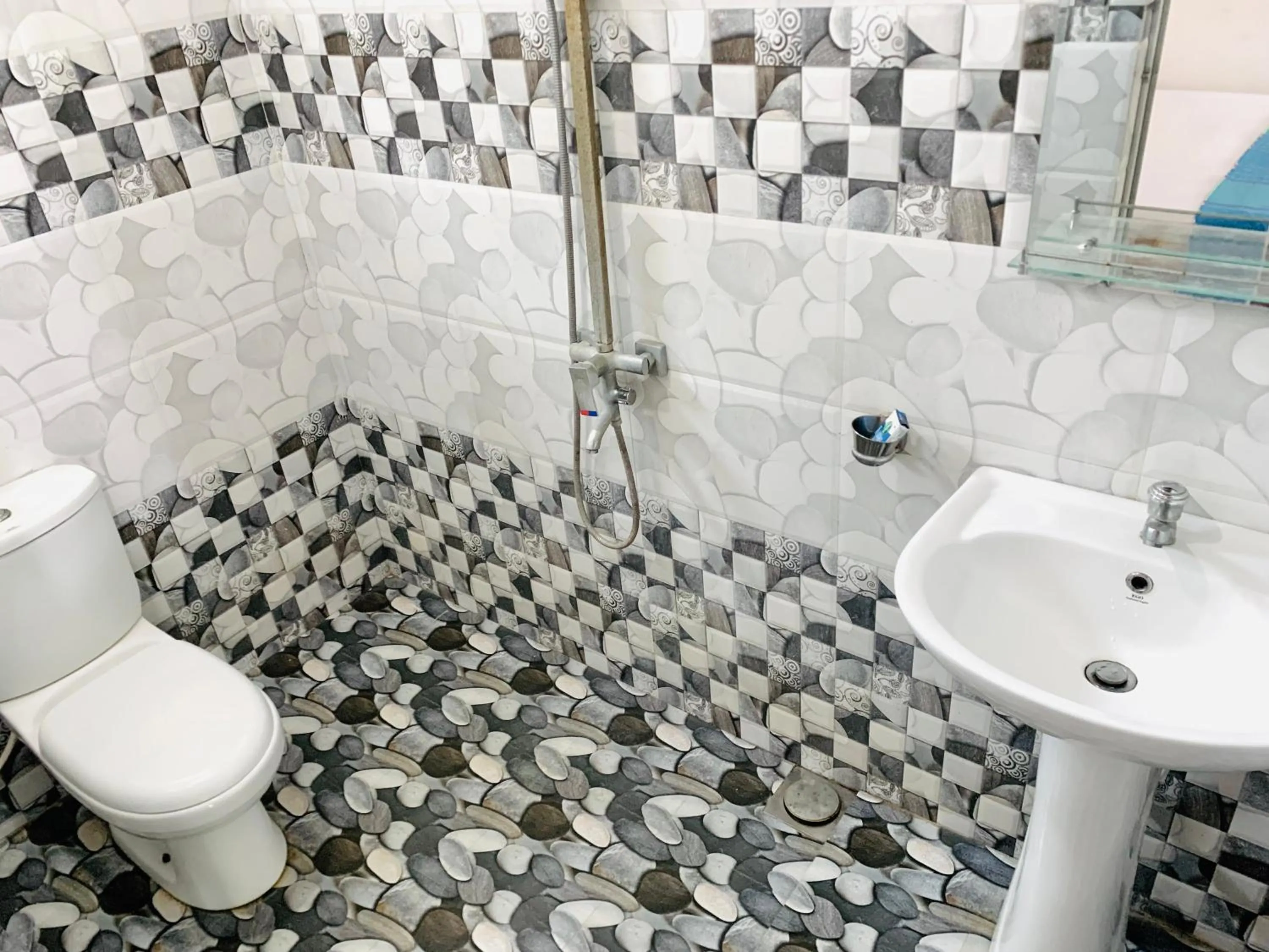 Rich Resort & Restaurant