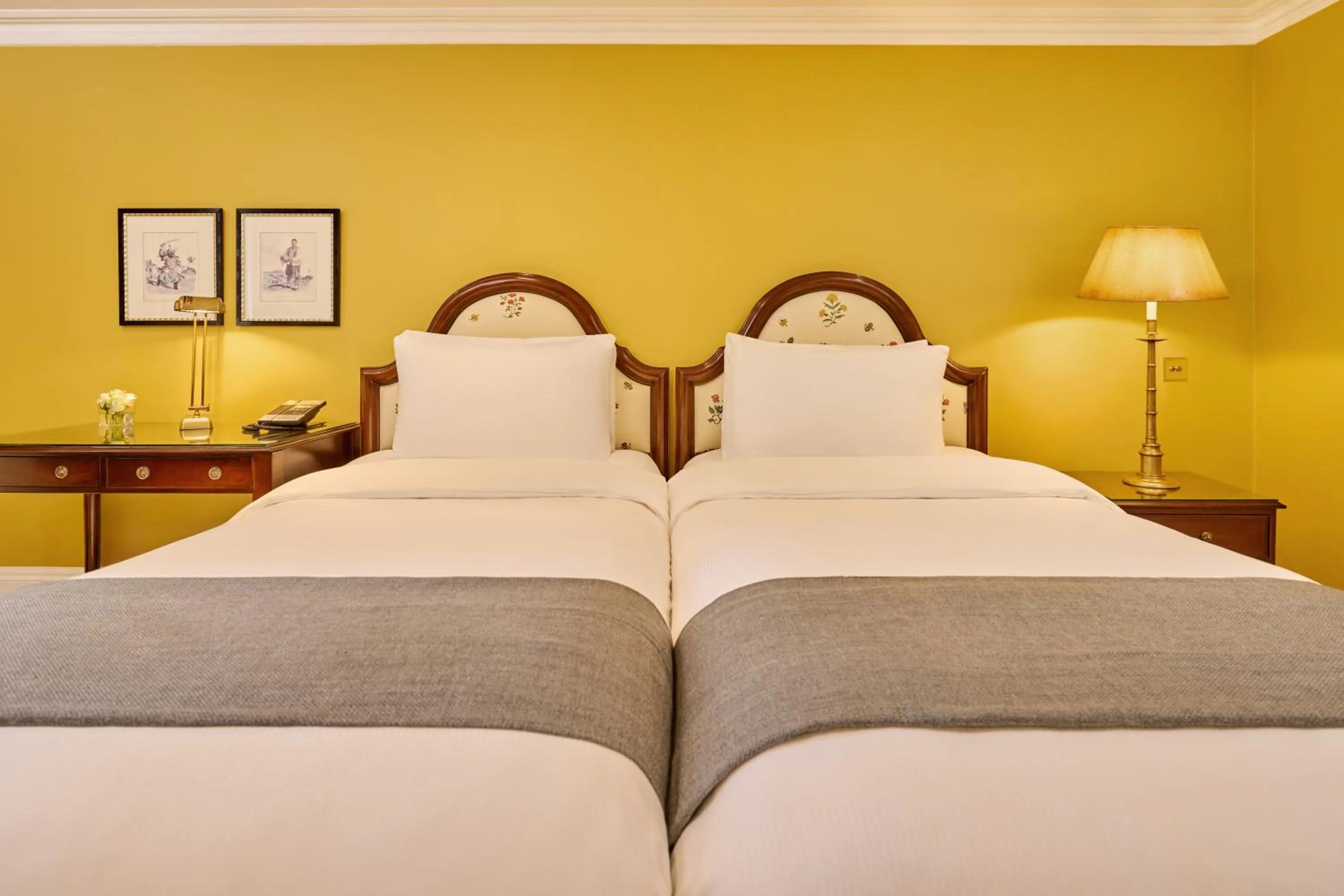 Bed in Roseate House London