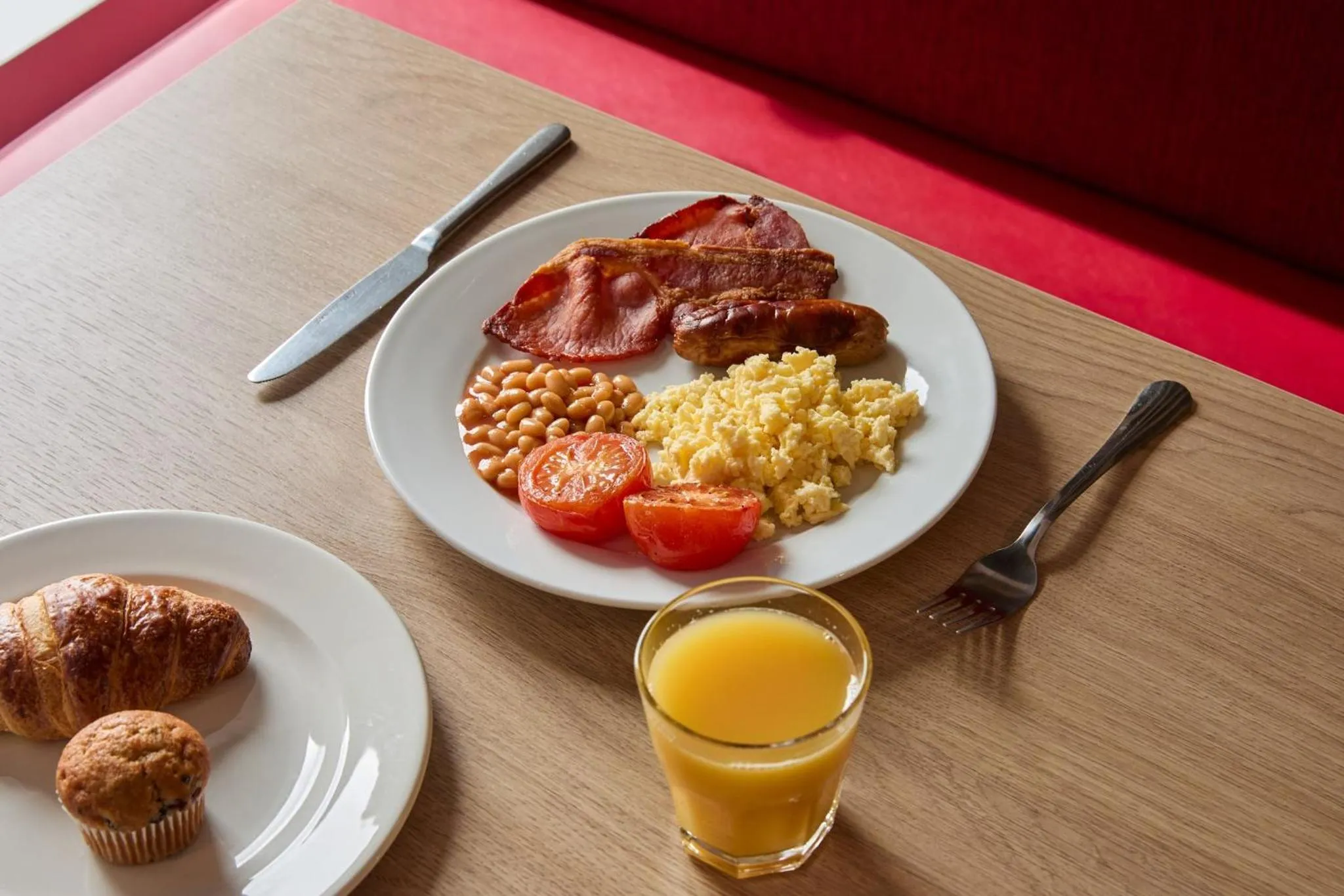 Breakfast in Holiday Inn Express London Limehouse by IHG