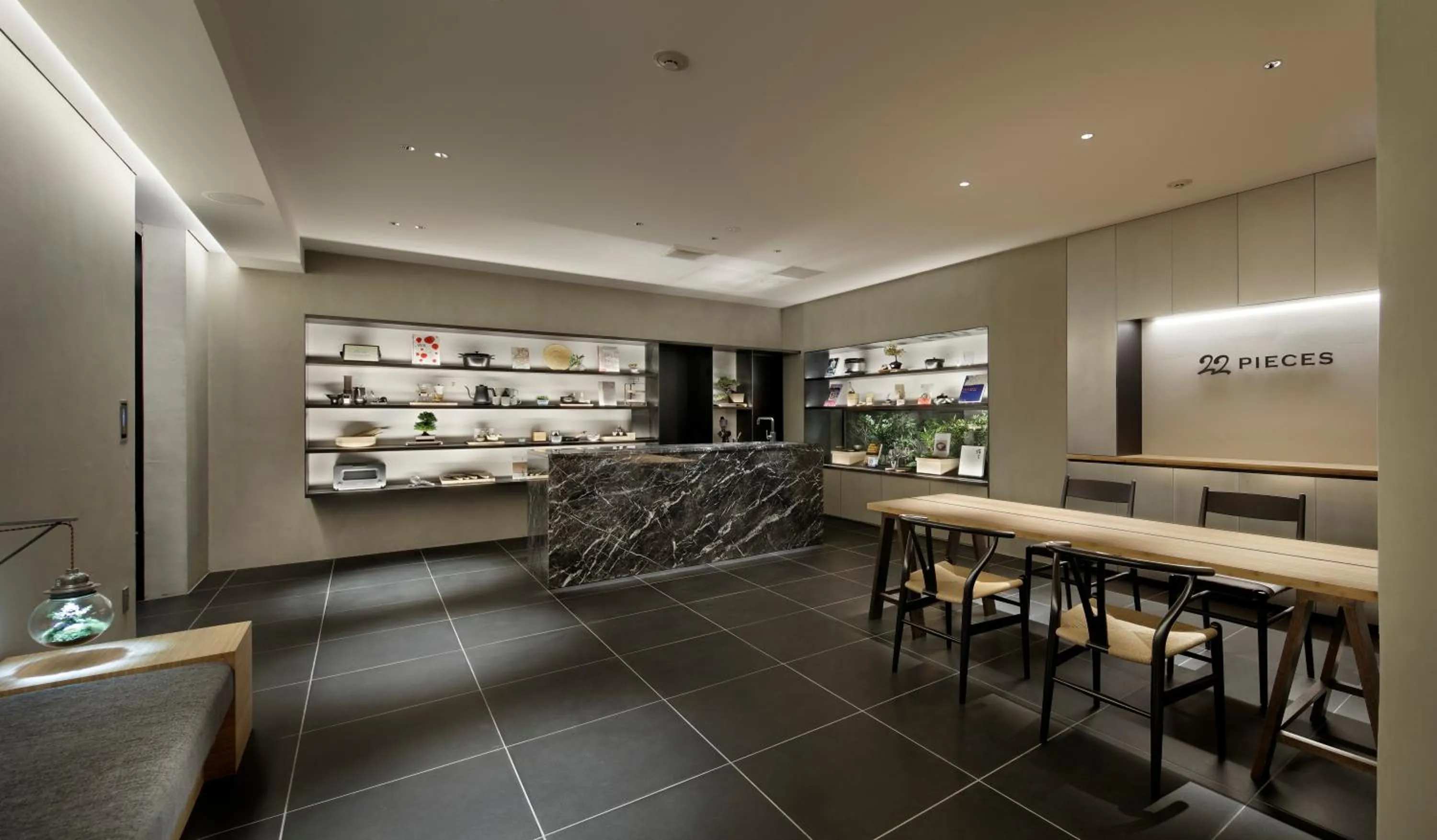Lobby or reception in 22 PIECES