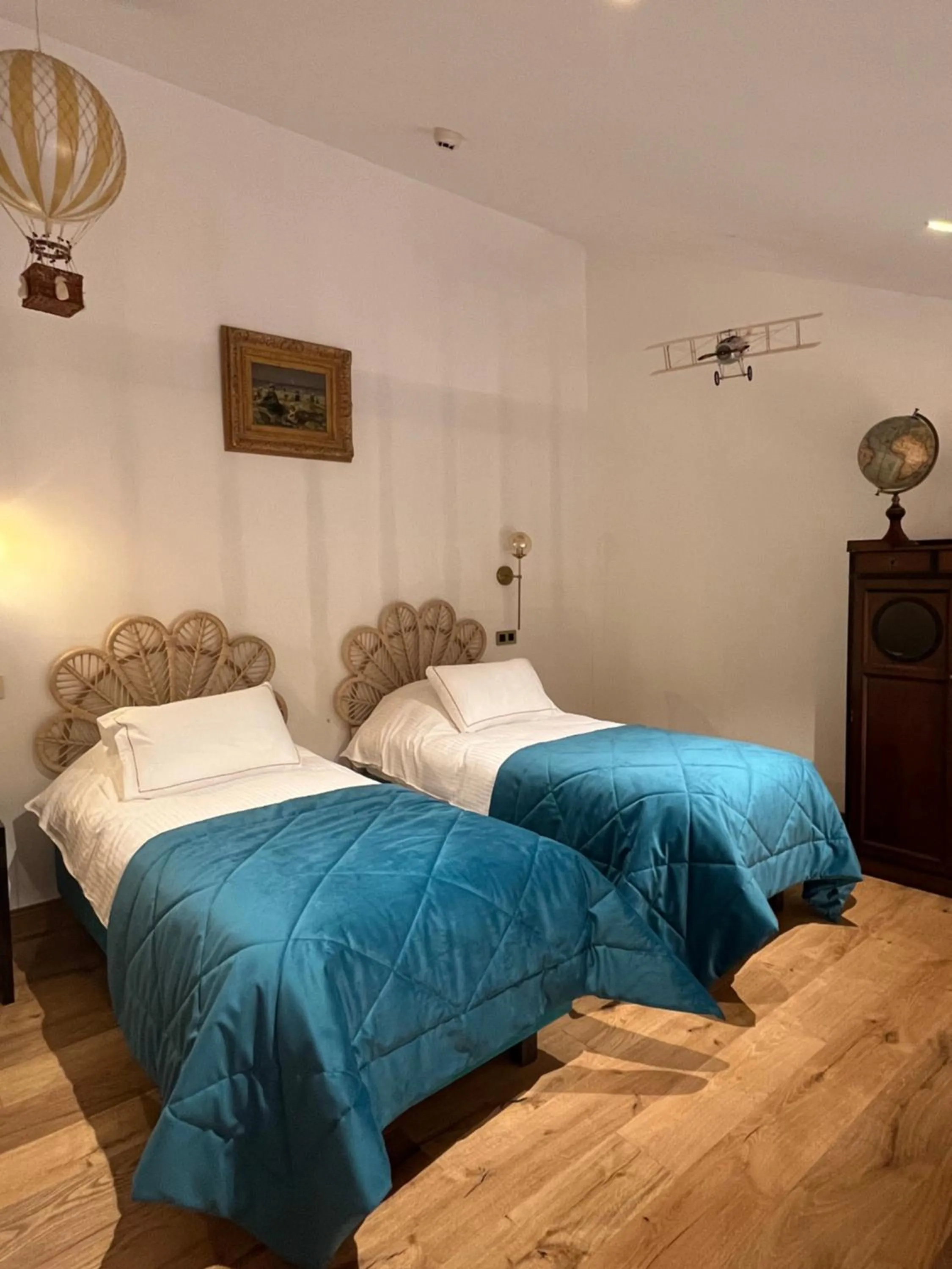 Bed in Demeures & Châteaux Domaine de la Grange de Condé