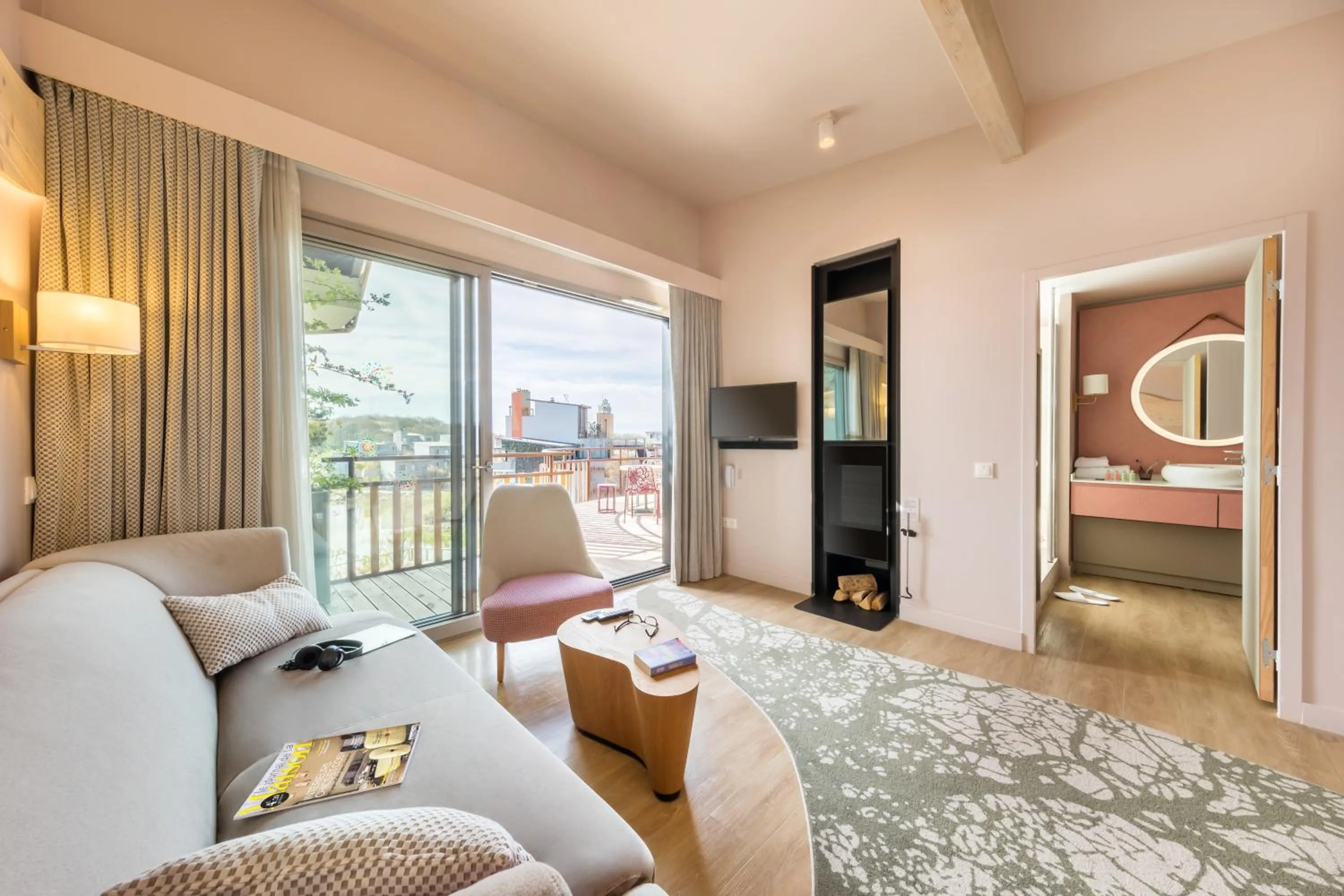 Communal lounge/ TV room, Bed in Center Parcs Villages Nature Paris