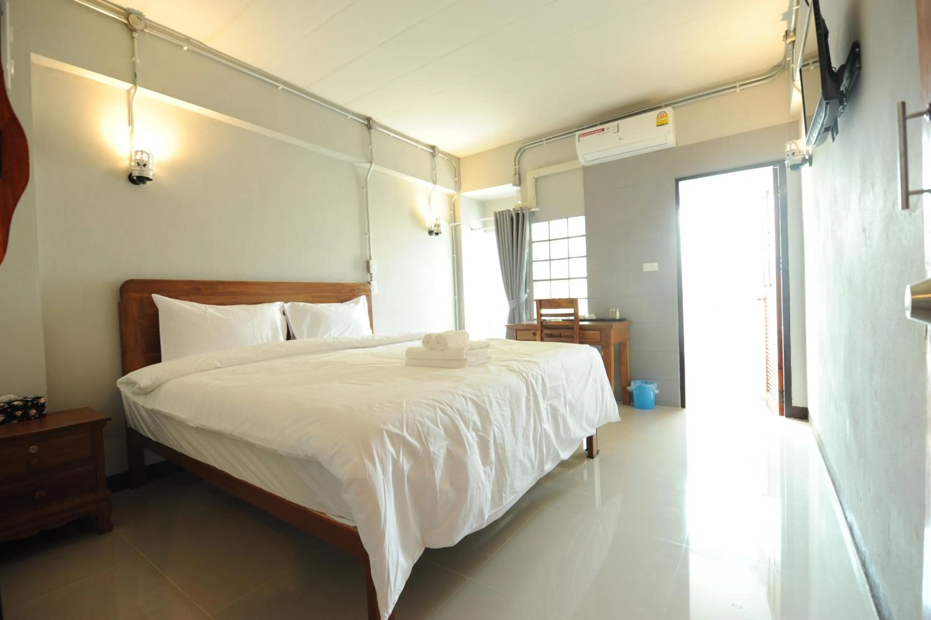 Bedroom, Bed in Nanya Hotel Chiang Mai