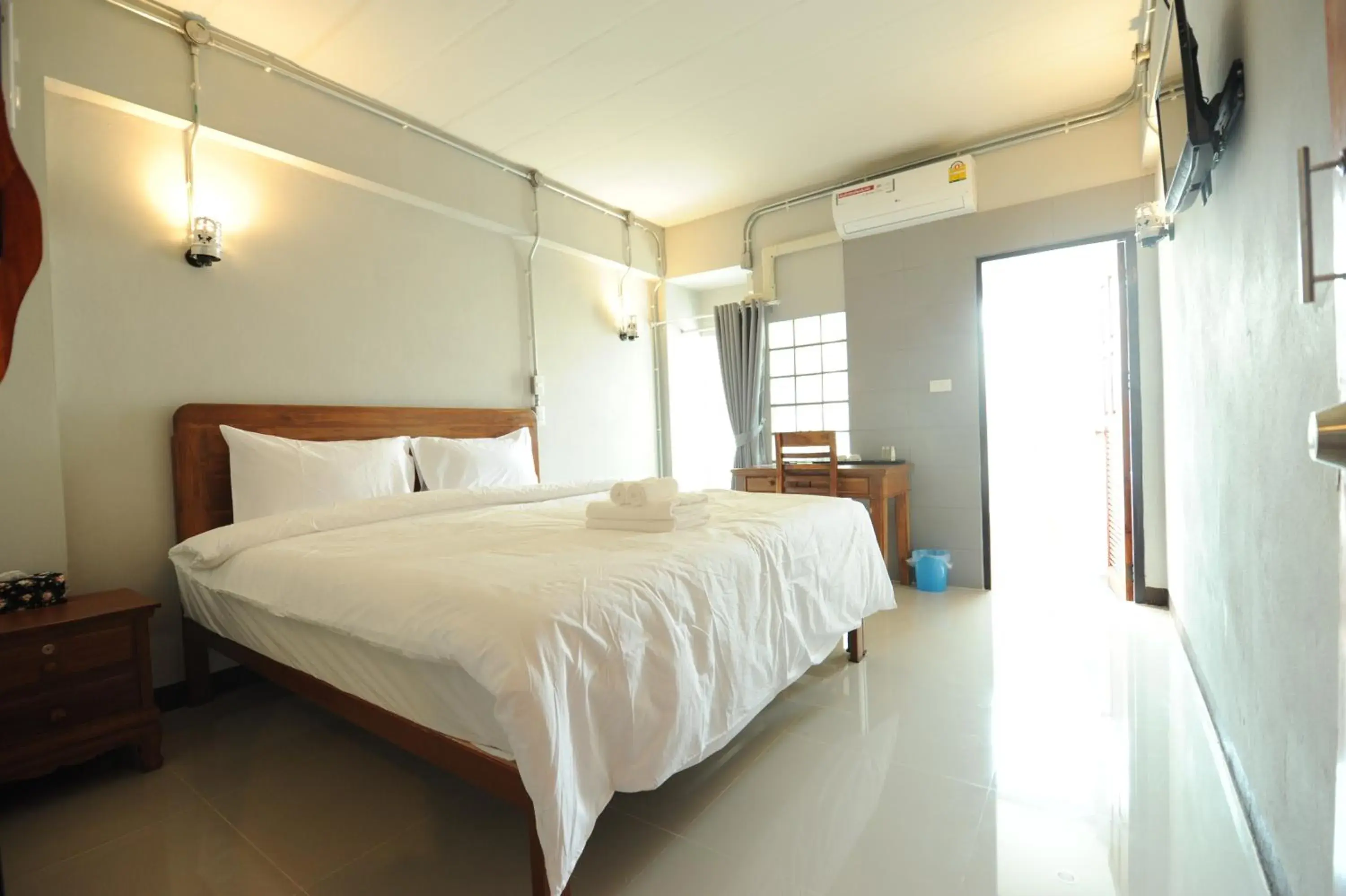 Standard Double Room in Nanya Hotel Chiang Mai Standard Double Room in Nanya Hotel Chiang Mai