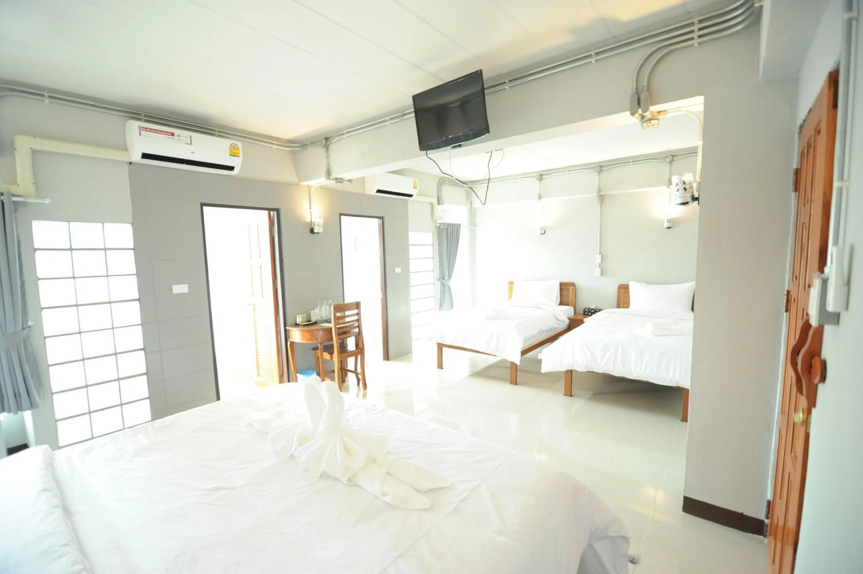 Bedroom, Bed in Nanya Hotel Chiang Mai