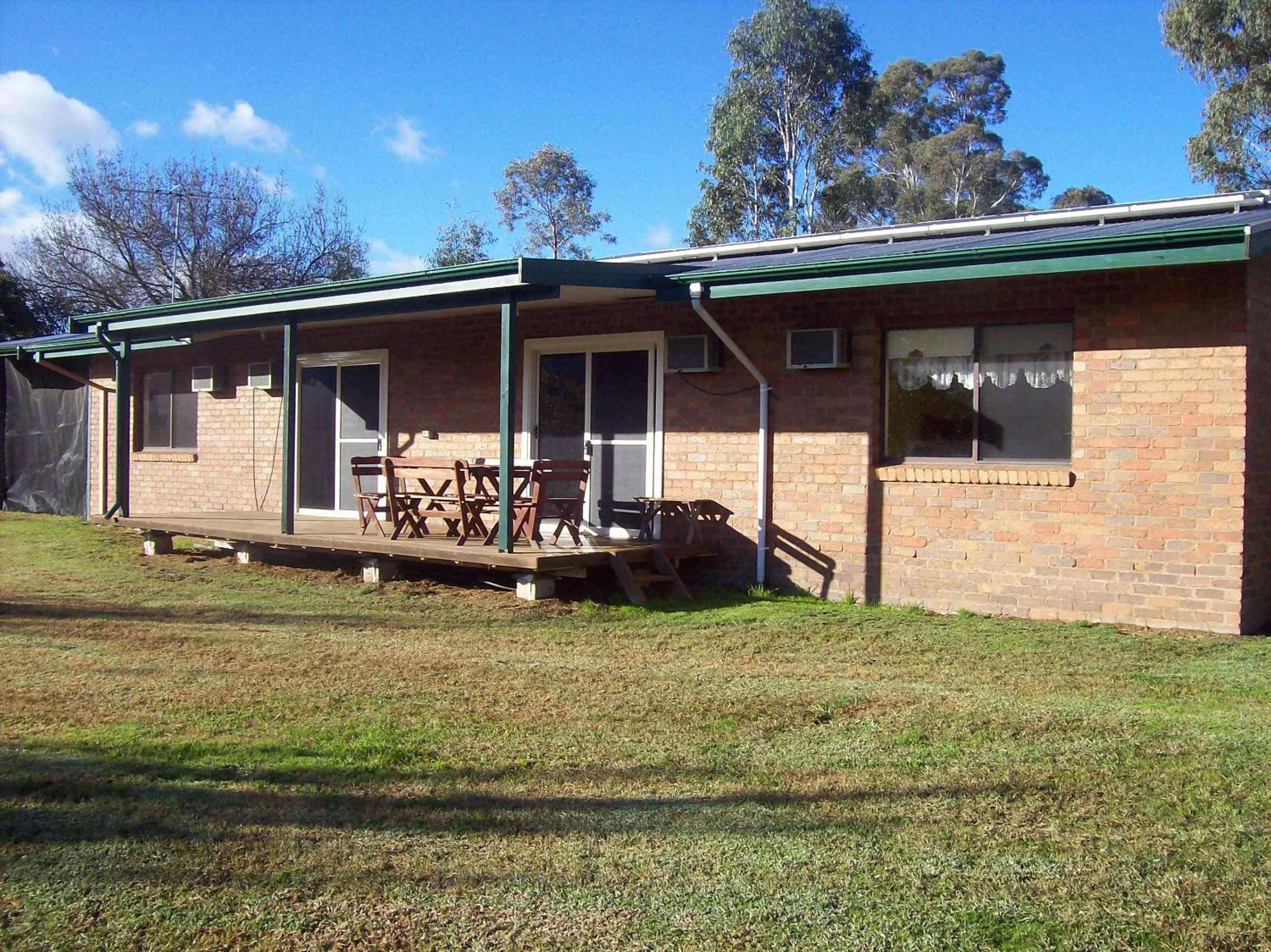 Patio in Colonial Inn Guest Rooms