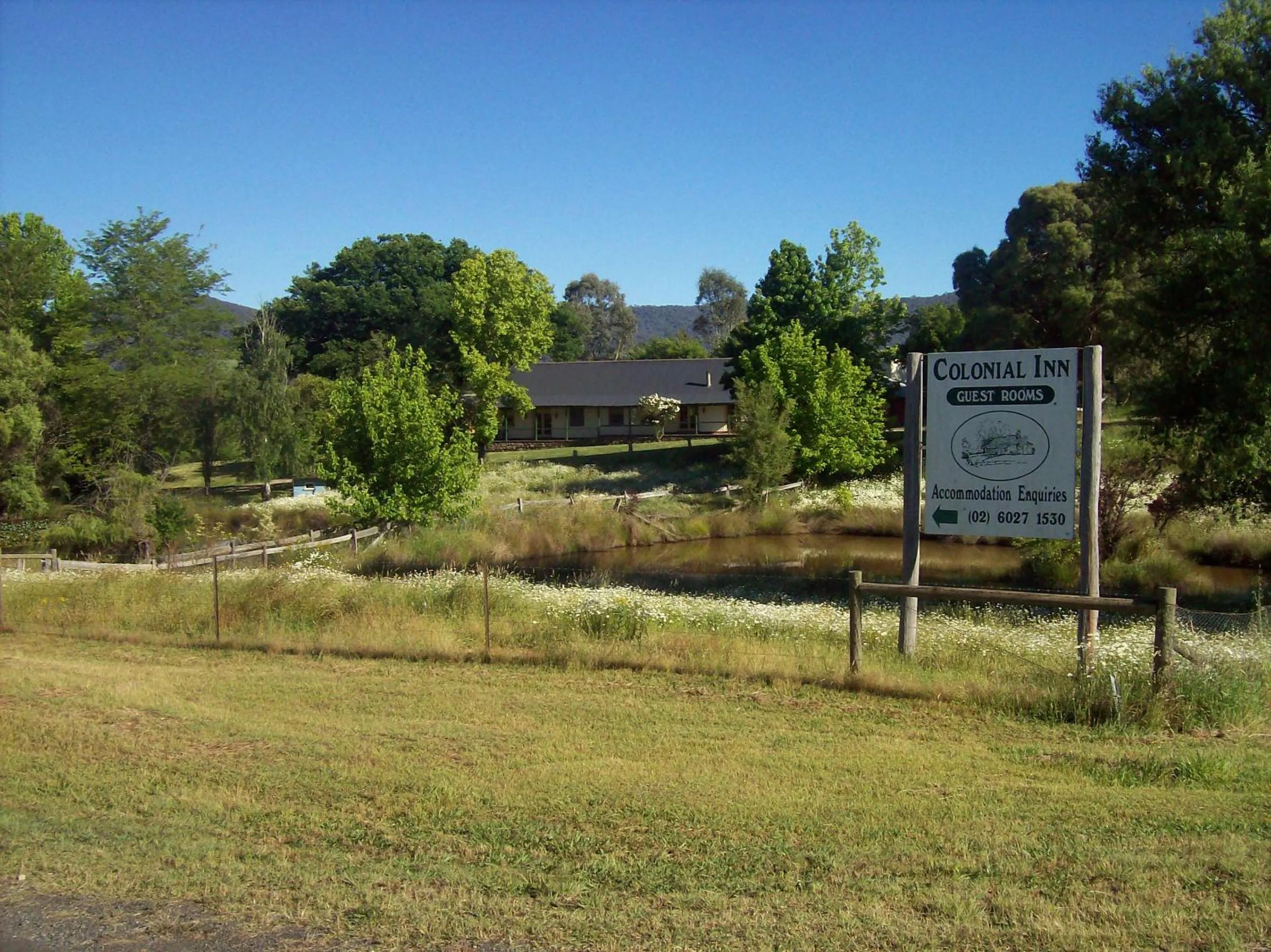 Property building in Colonial Inn Guest Rooms