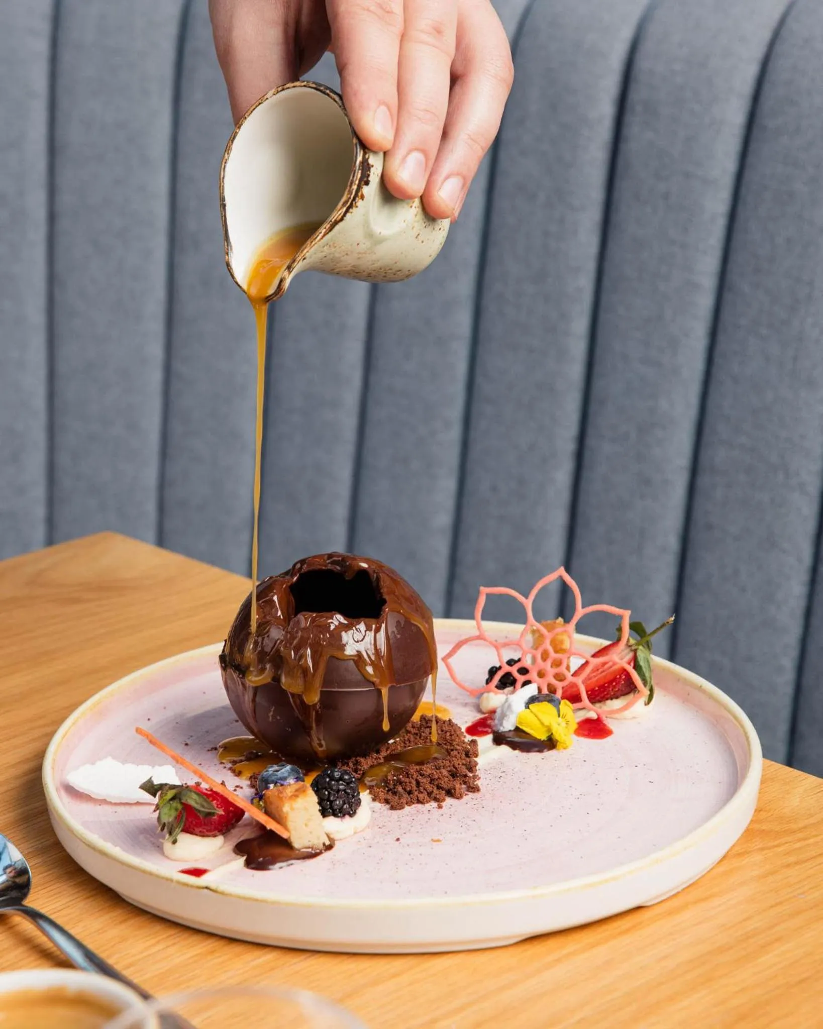 Restaurant/places to eat in Crowne Plaza Gerrards Cross by IHG