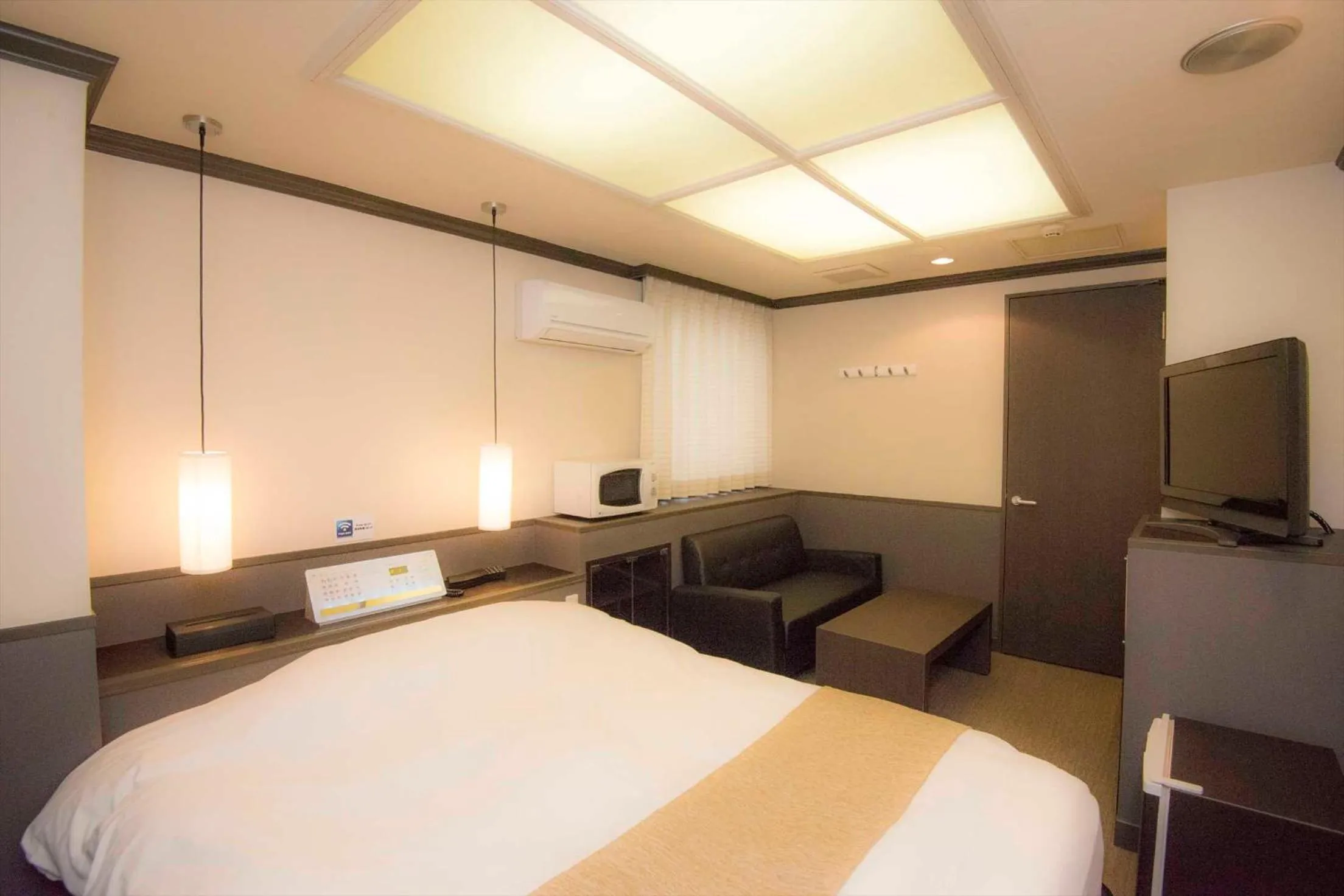 Bed in Hotel Double Funabashi