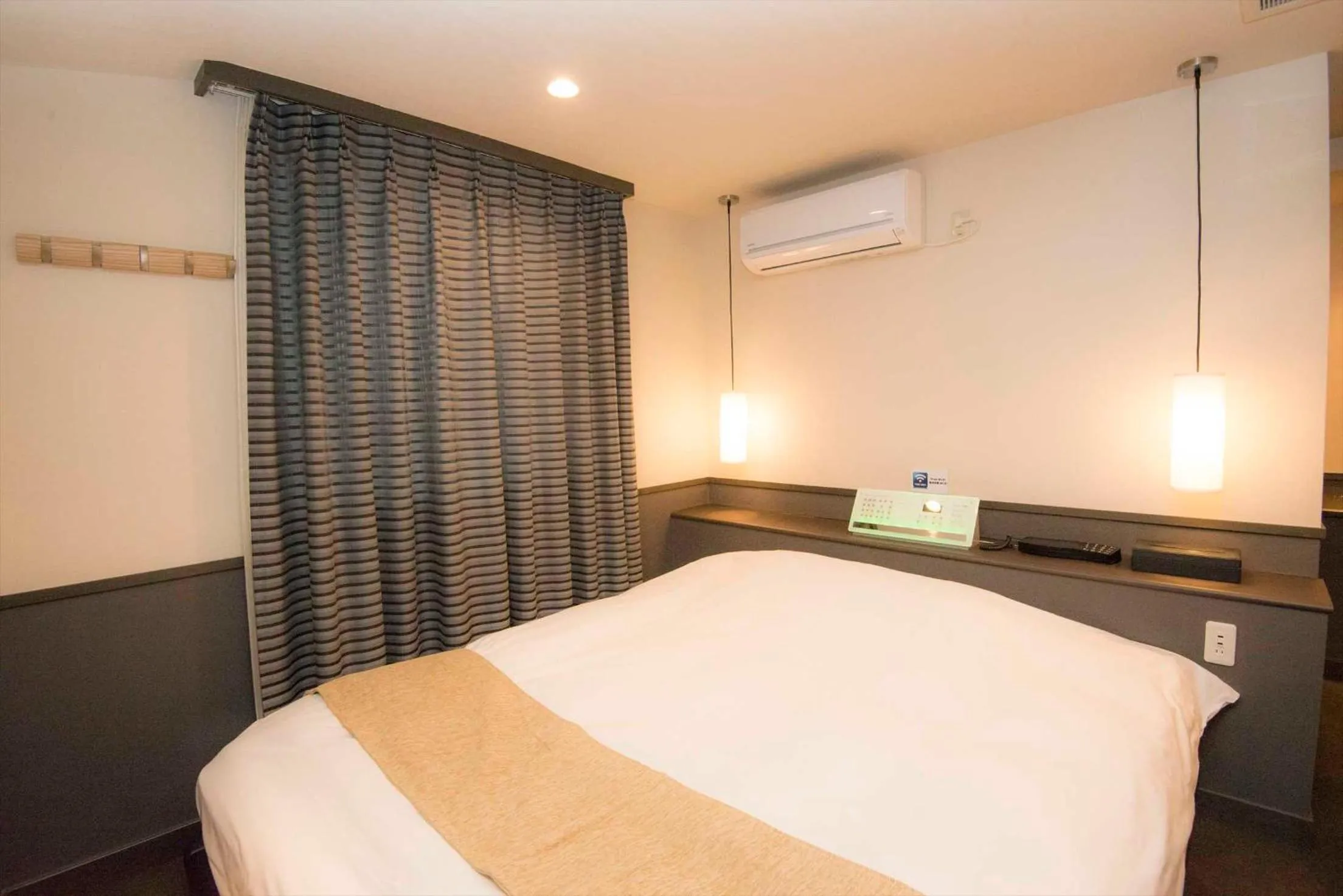 Bed in Hotel Double Funabashi