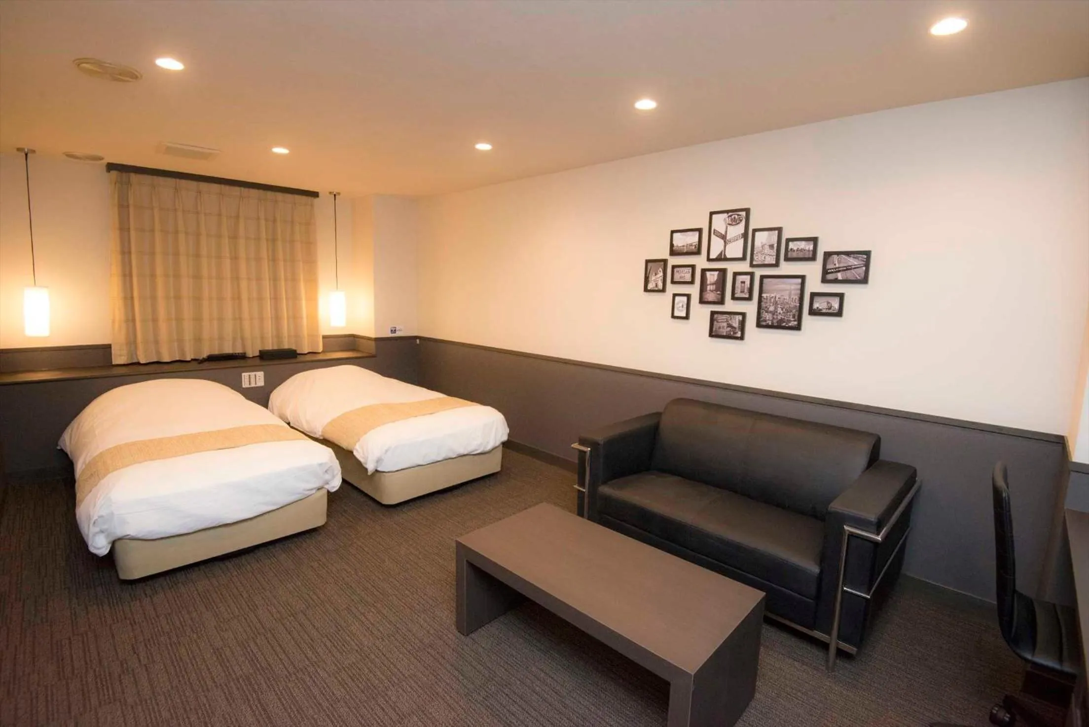 Bed in Hotel Double Funabashi
