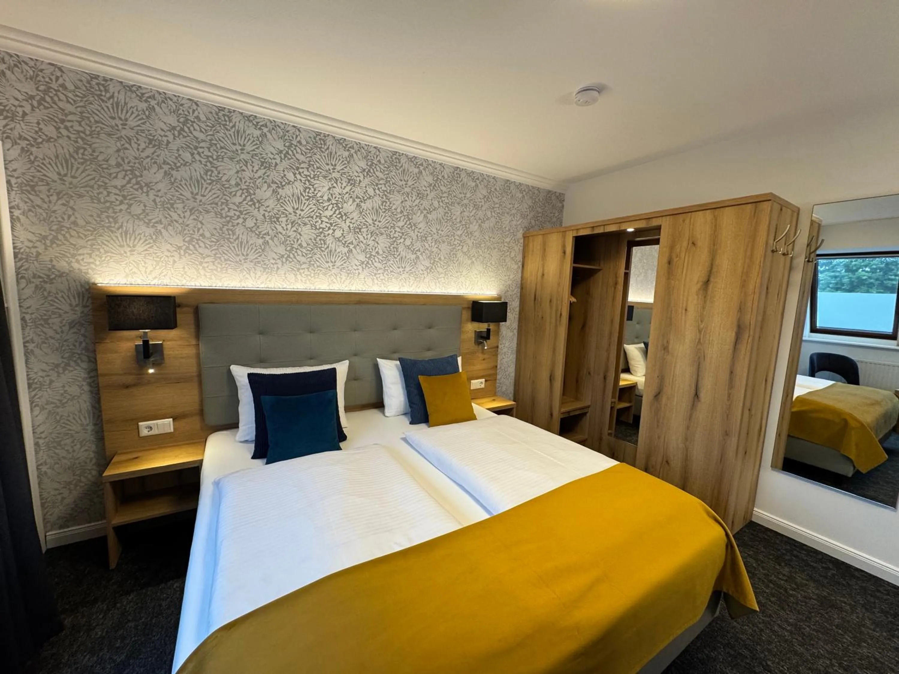 Bed in Hotel Garni am Obsthof Stade - Altes Land