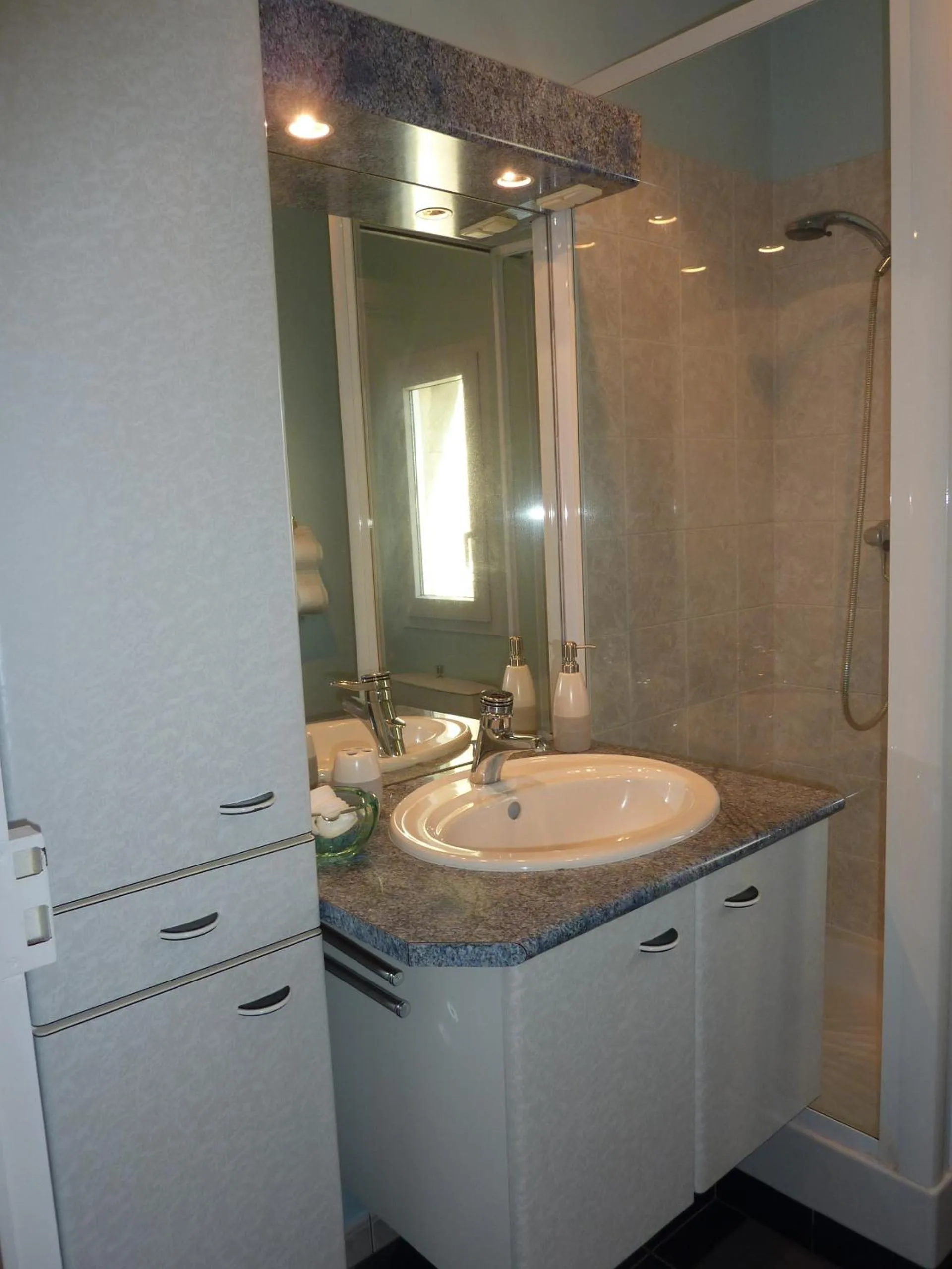 Bathroom in Le Clos des Rosiers