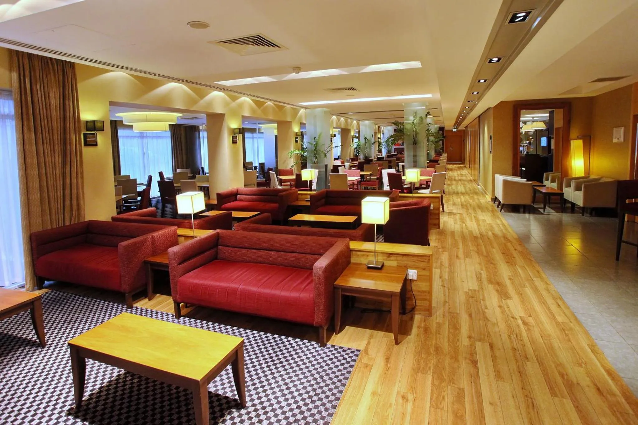 Restaurant/places to eat in Holiday Inn Express Southampton - M27, J7 by IHG