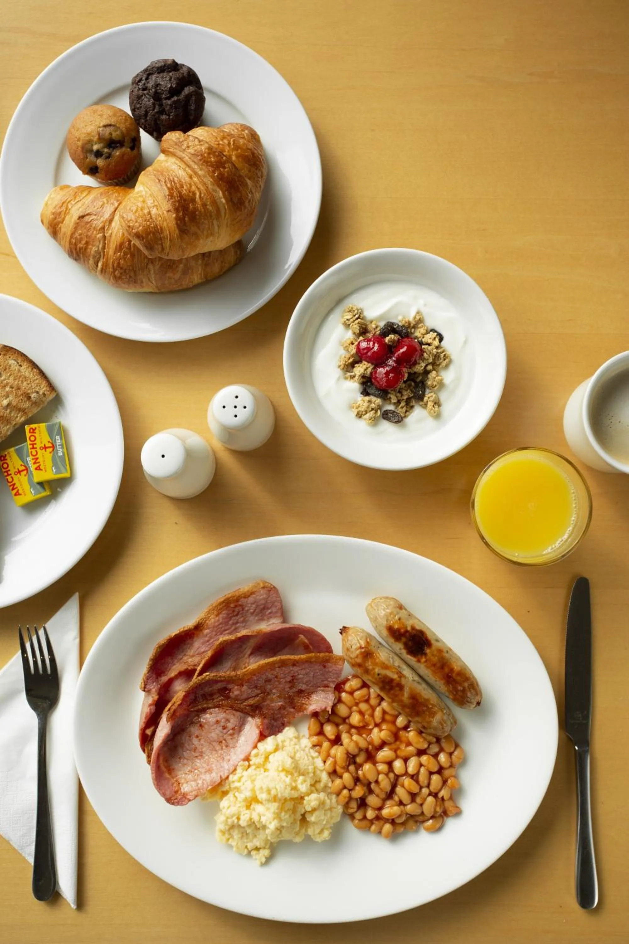 Breakfast in Holiday Inn Express Southampton - M27, J7 by IHG