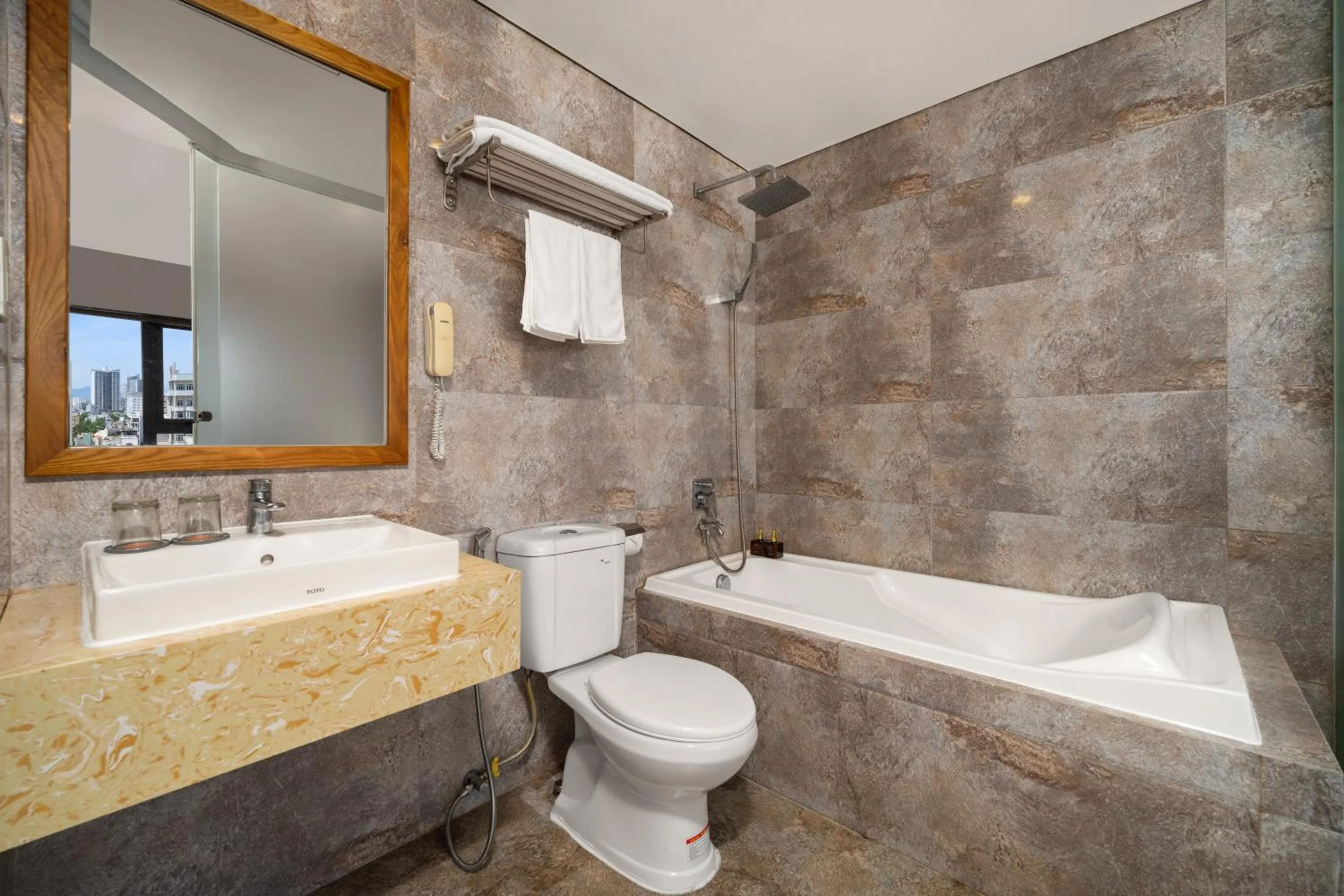 Shower in Grand Sunrise 3 Hotel & Spa Da Nang