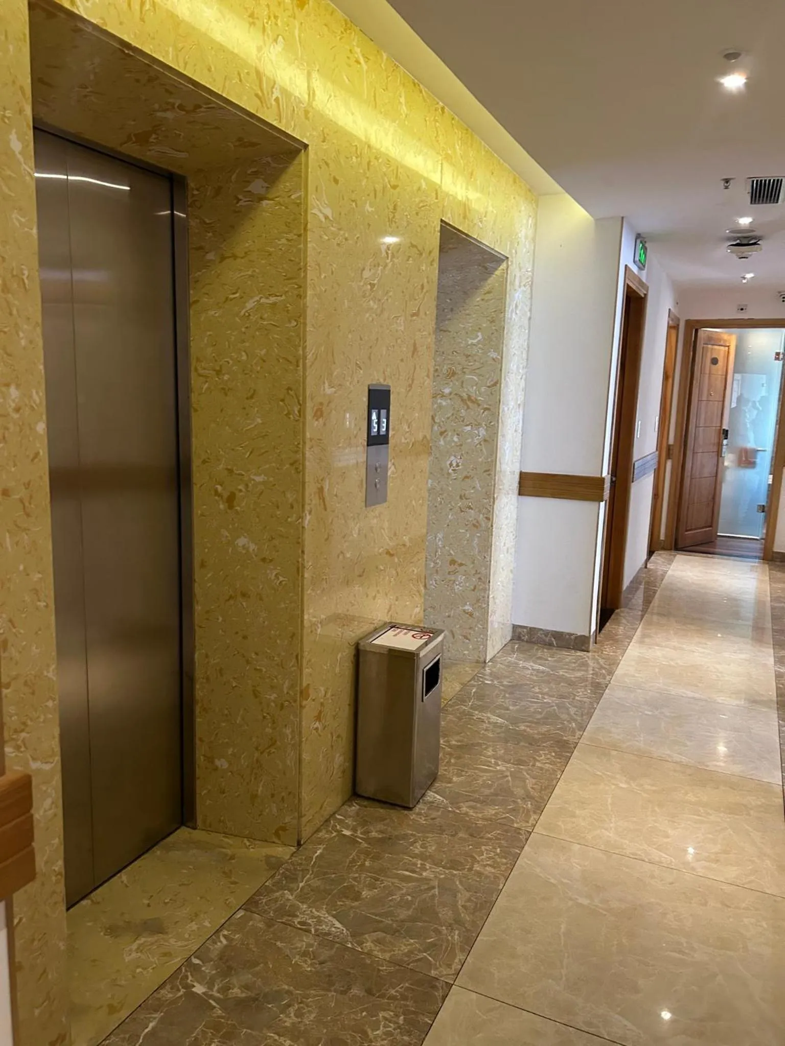 elevator in Grand Sunrise 3 Hotel & Spa Da Nang