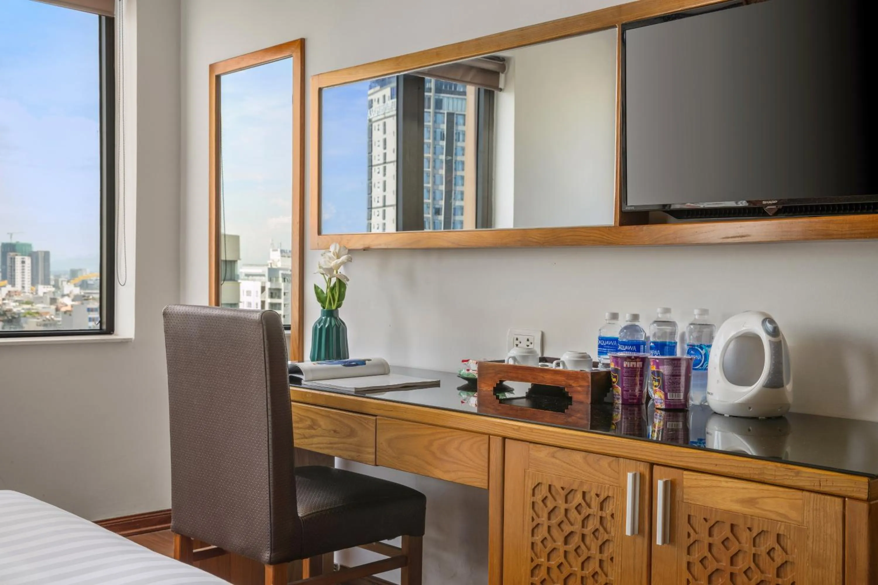 TV and multimedia in Grand Sunrise 3 Hotel & Spa Da Nang