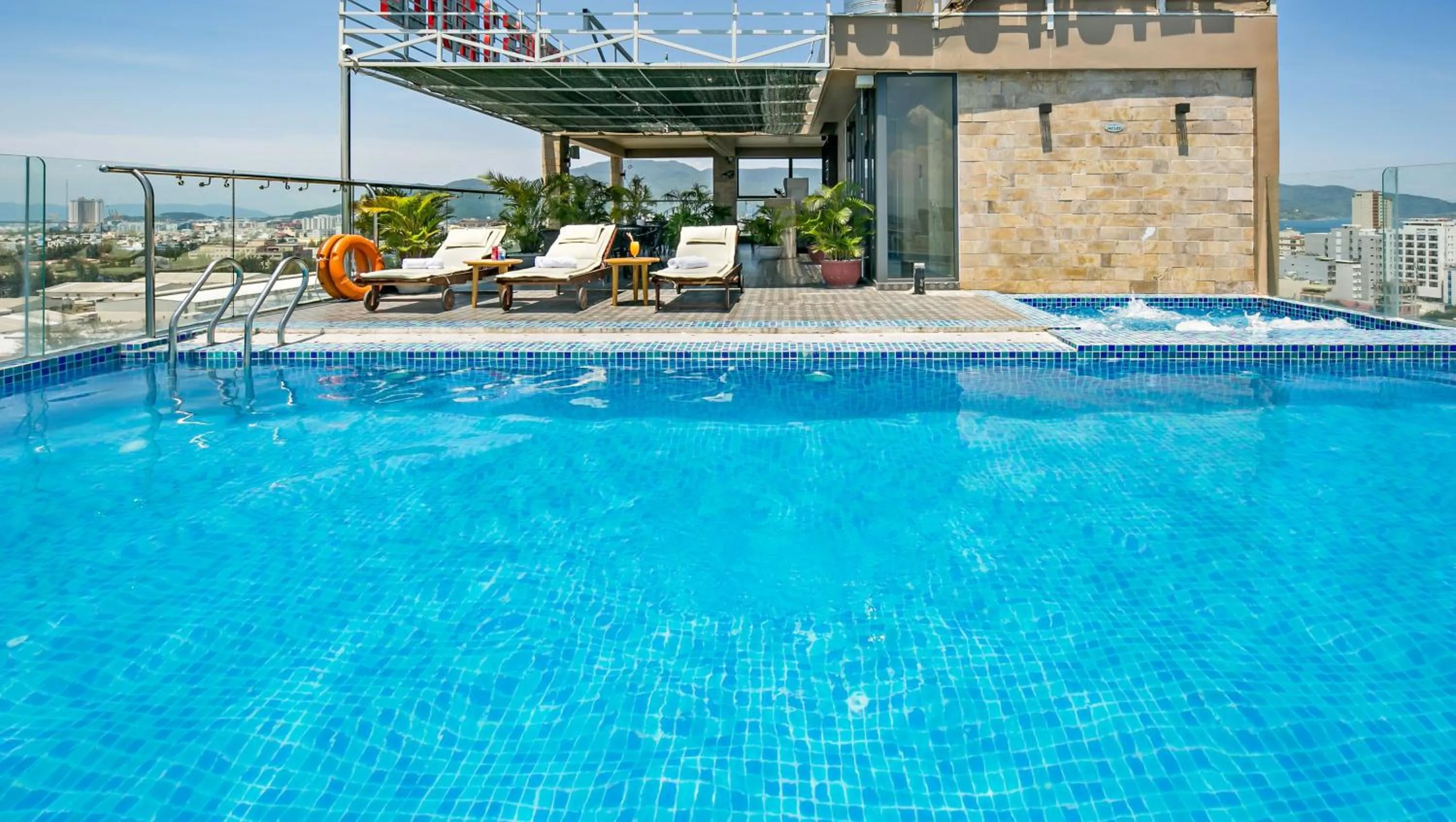 Patio in Grand Sunrise 3 Hotel & Spa Da Nang