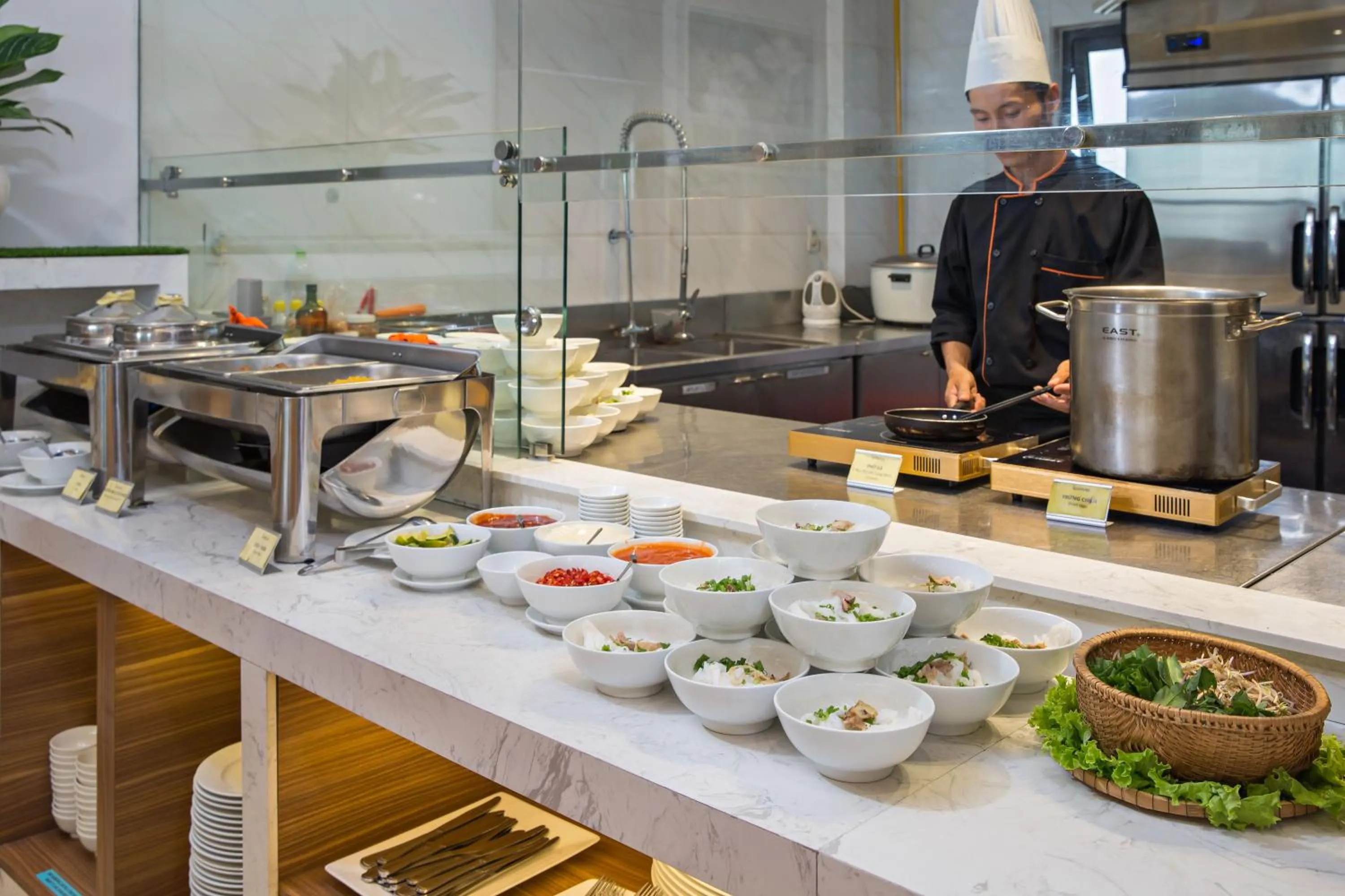 Restaurant/places to eat in Grand Sunrise 3 Hotel & Spa Da Nang