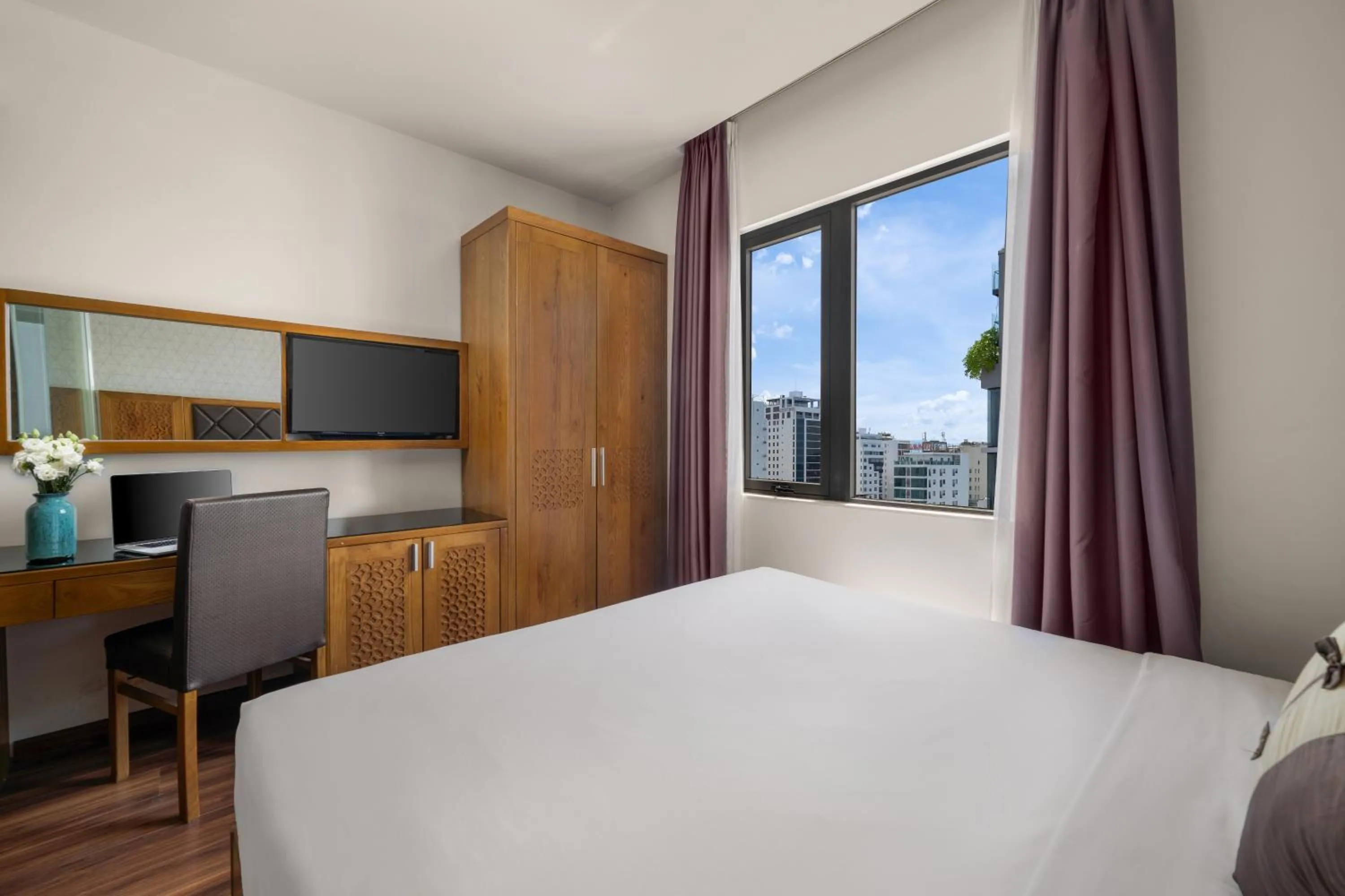 Spring, Bed in Grand Sunrise 3 Hotel & Spa Da Nang