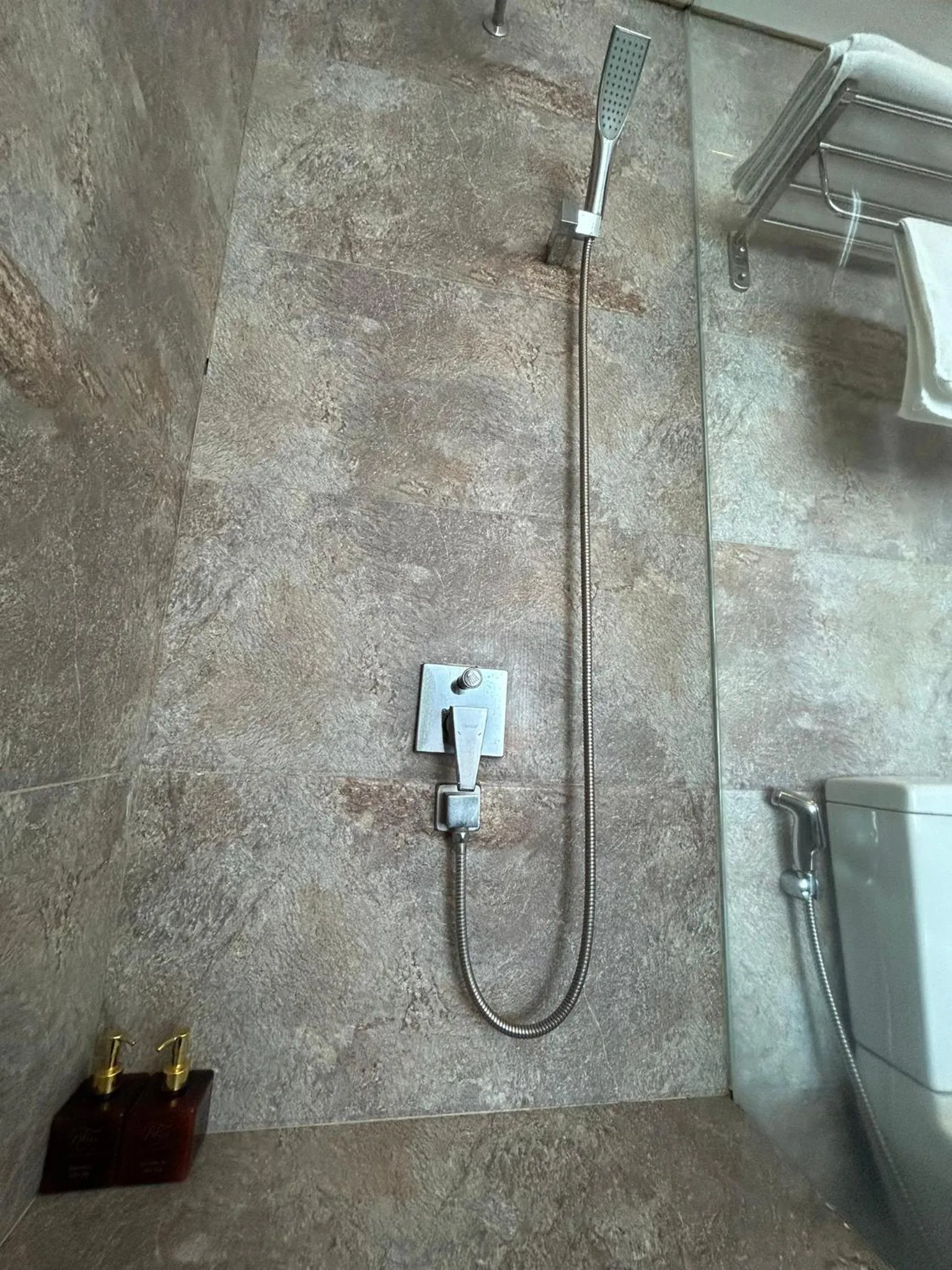 Shower in Grand Sunrise 3 Hotel & Spa Da Nang