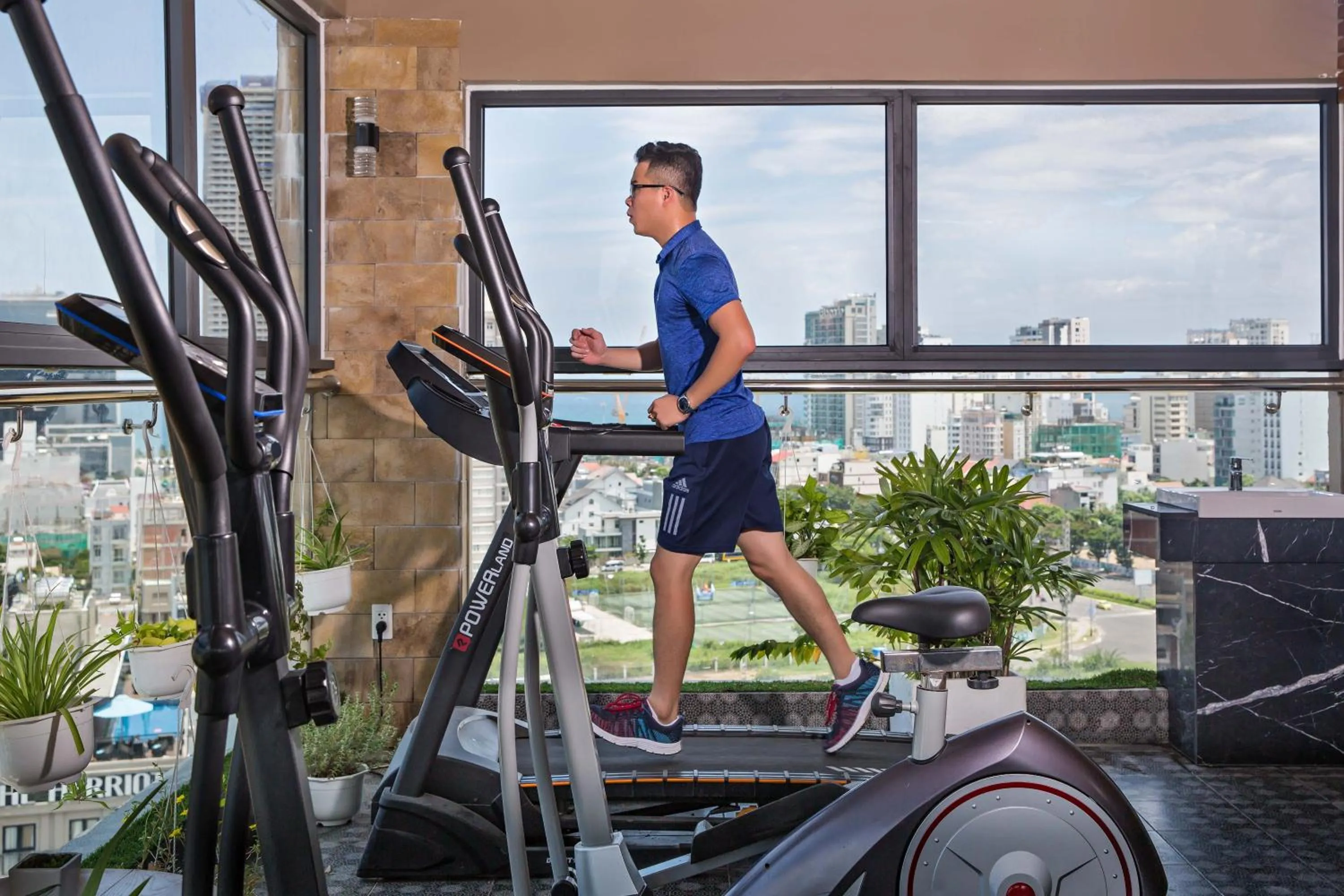 People in Grand Sunrise 3 Hotel & Spa Da Nang