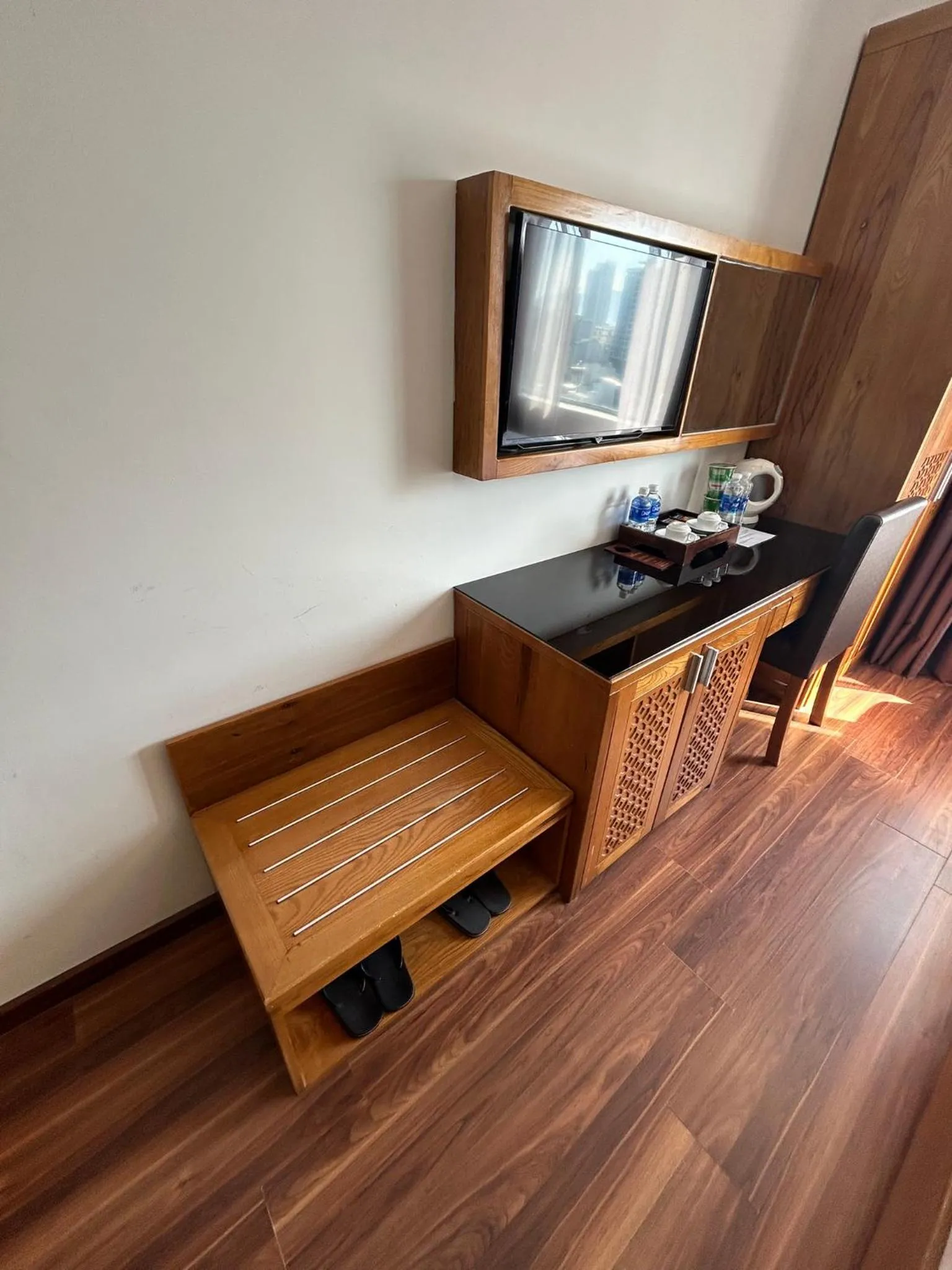 TV and multimedia in Grand Sunrise 3 Hotel & Spa Da Nang