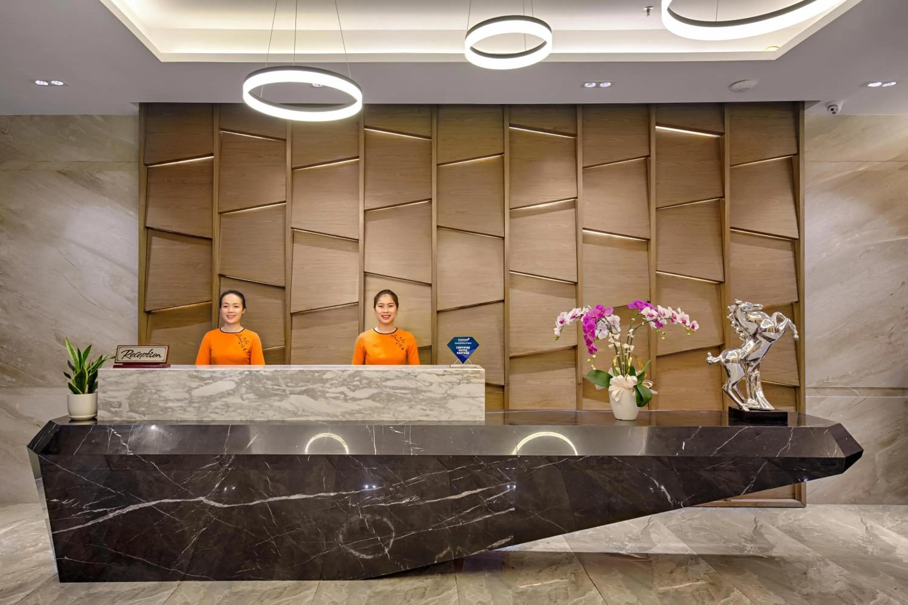 Staff in Grand Sunrise 3 Hotel & Spa Da Nang