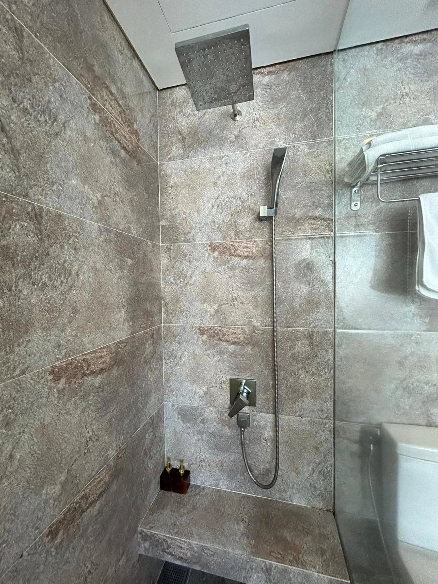 Shower in Grand Sunrise 3 Hotel & Spa Da Nang