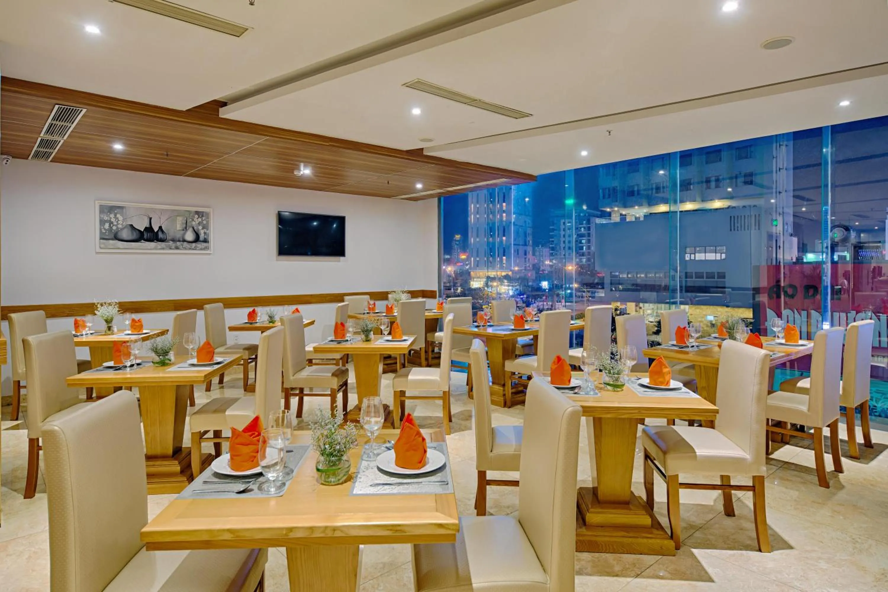 Restaurant/places to eat in Grand Sunrise 3 Hotel & Spa Da Nang