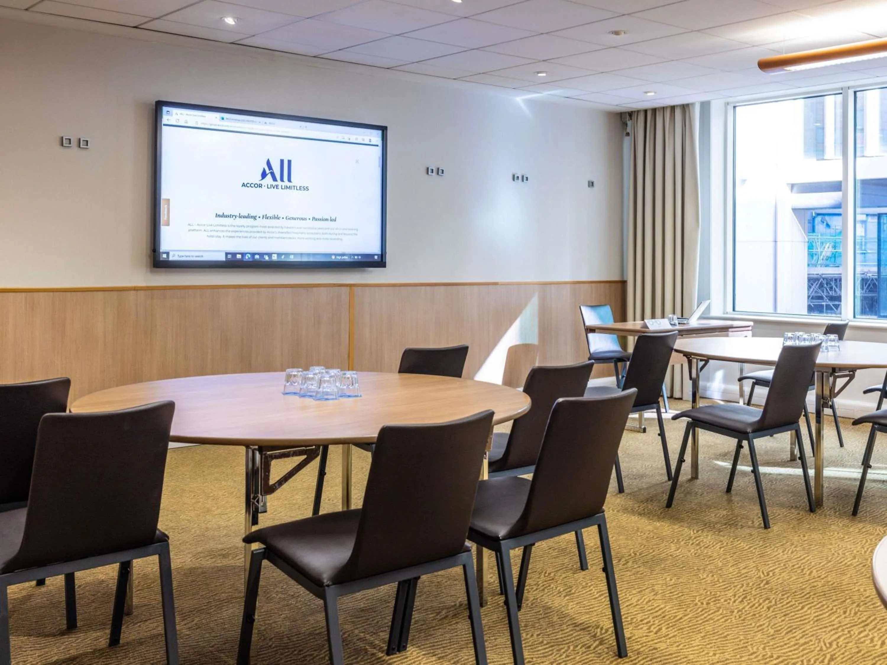 Meeting/conference room in Novotel Leeds Centre