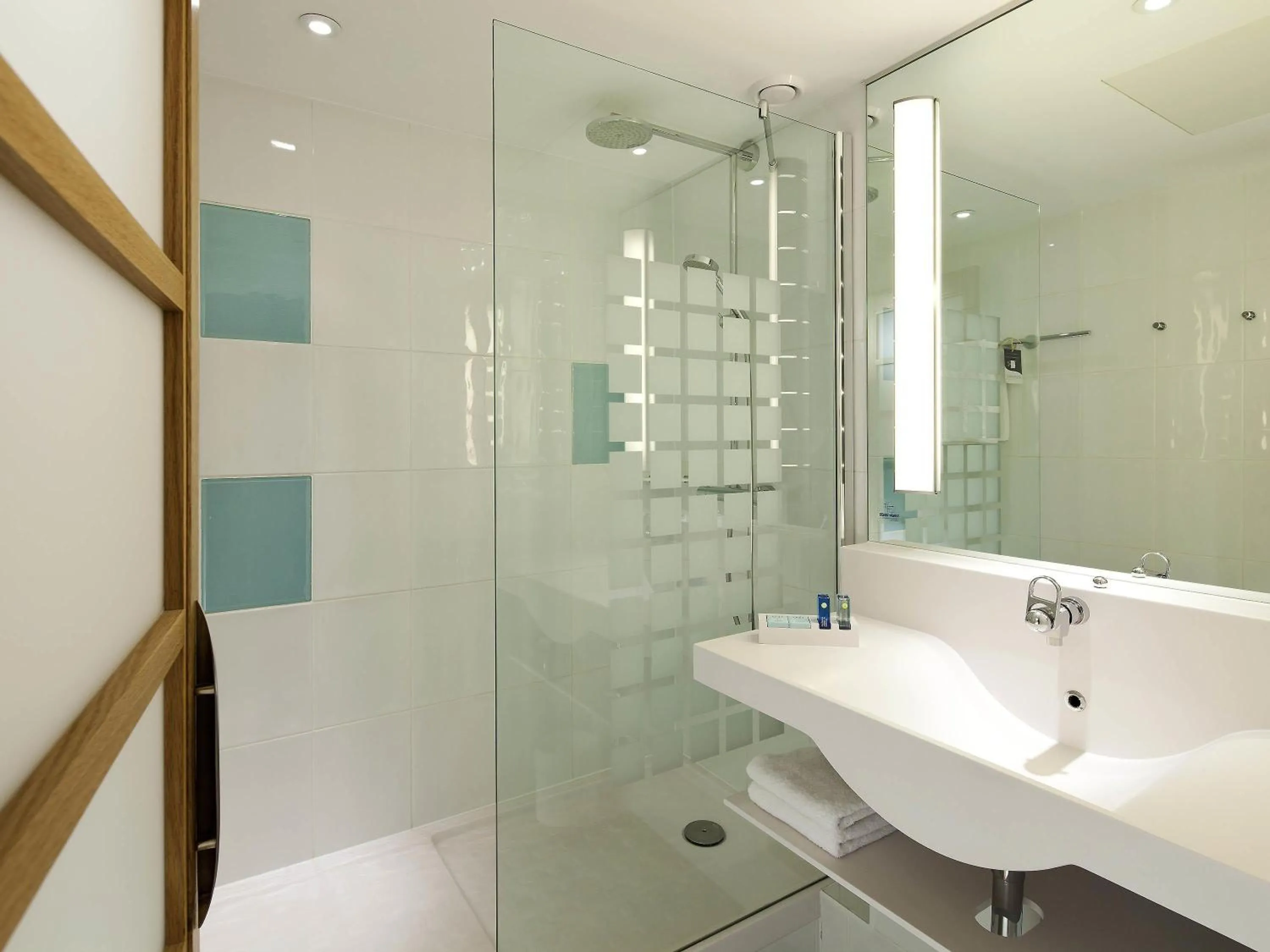 Bedroom in Novotel Leeds Centre