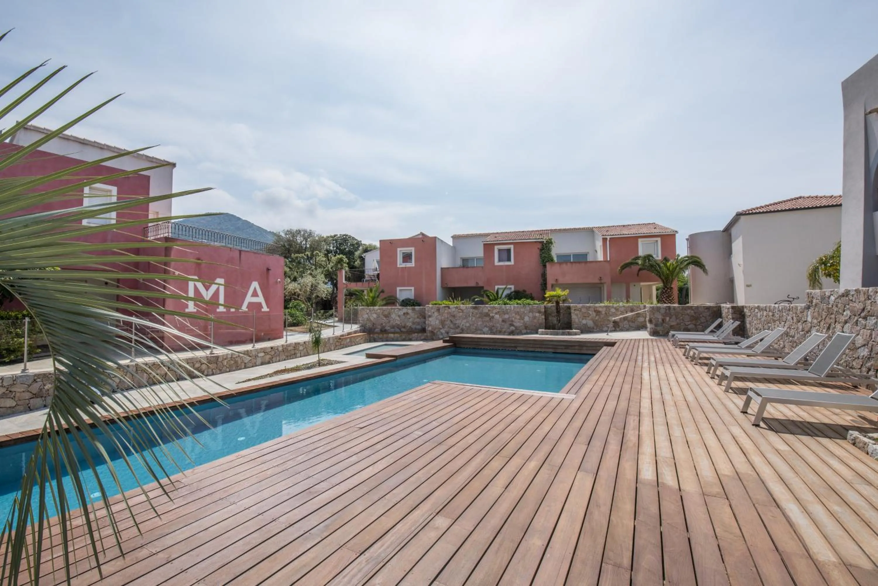 Garden view in Les Alizés Résidence & Spa