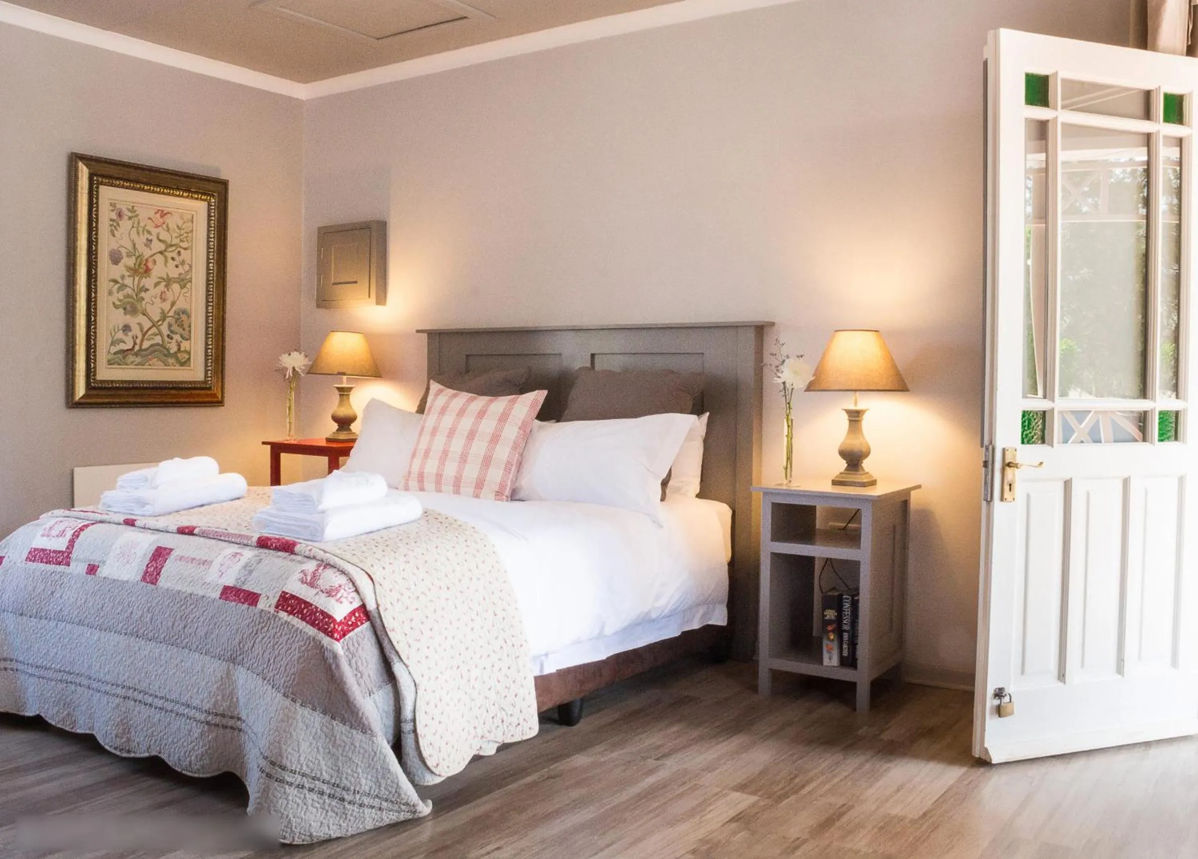 Bedroom, Bed in Highland Quarters