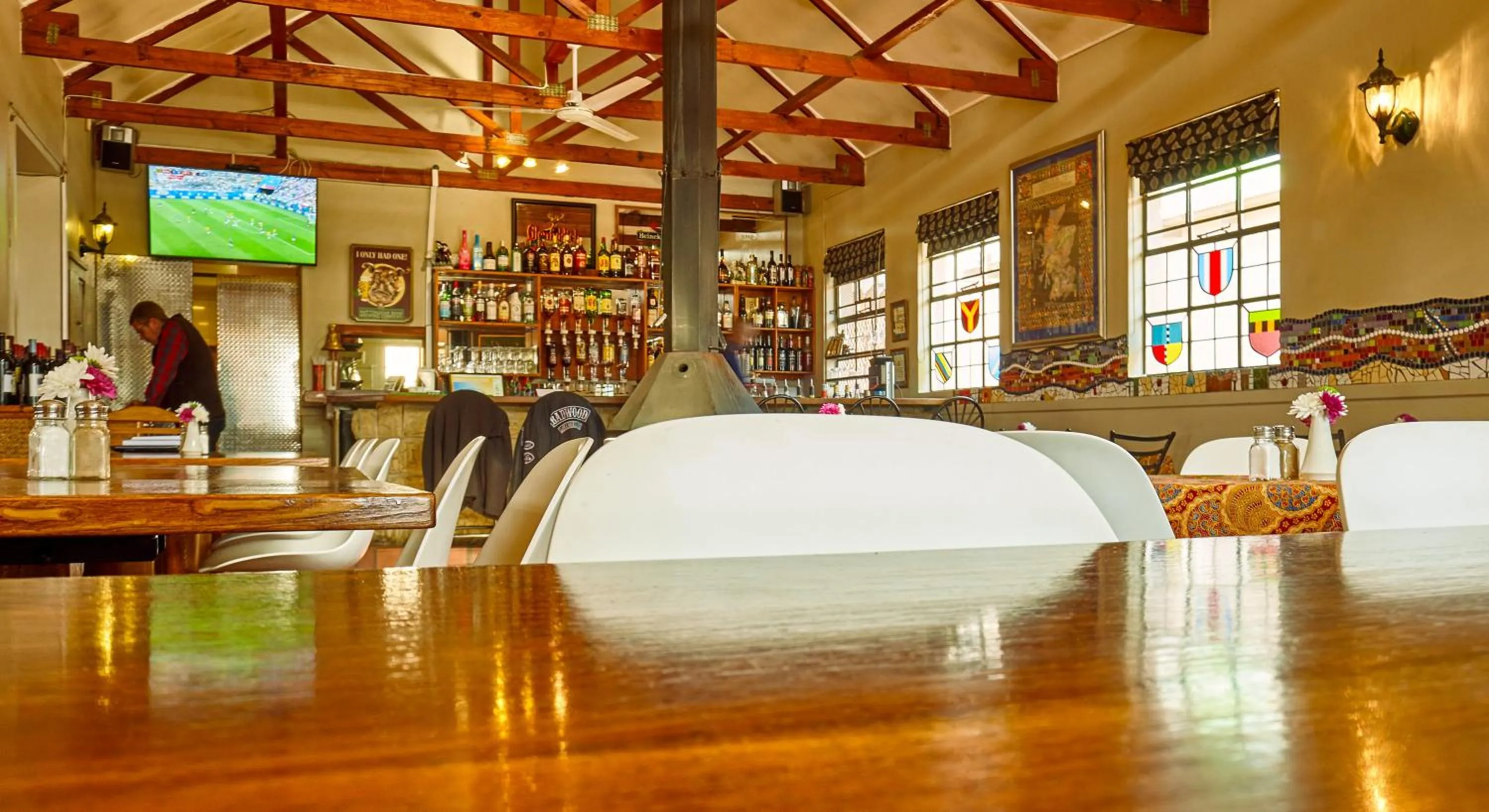 Restaurant/places to eat in Highland Quarters